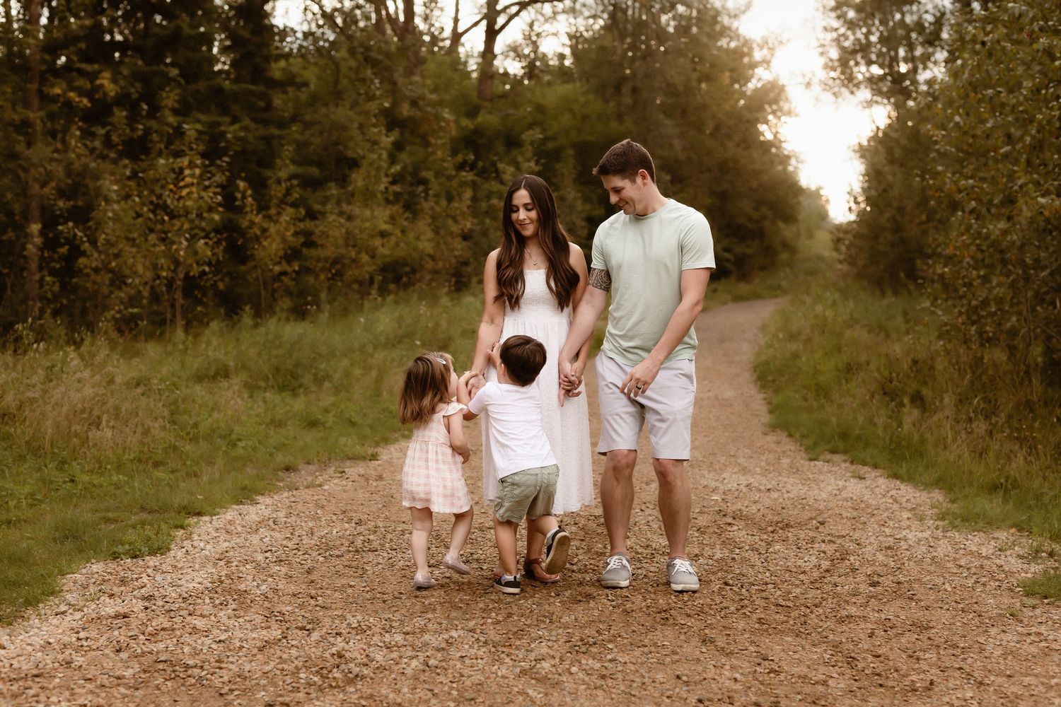 spring family photos Edmonton pastel wardrobe natural light