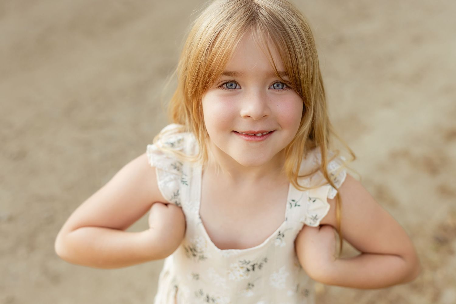 Devon Alberta Mini Sessions. family photography Sessions for busy families. Edmonton moms. family photographer in edmonton. minimalist