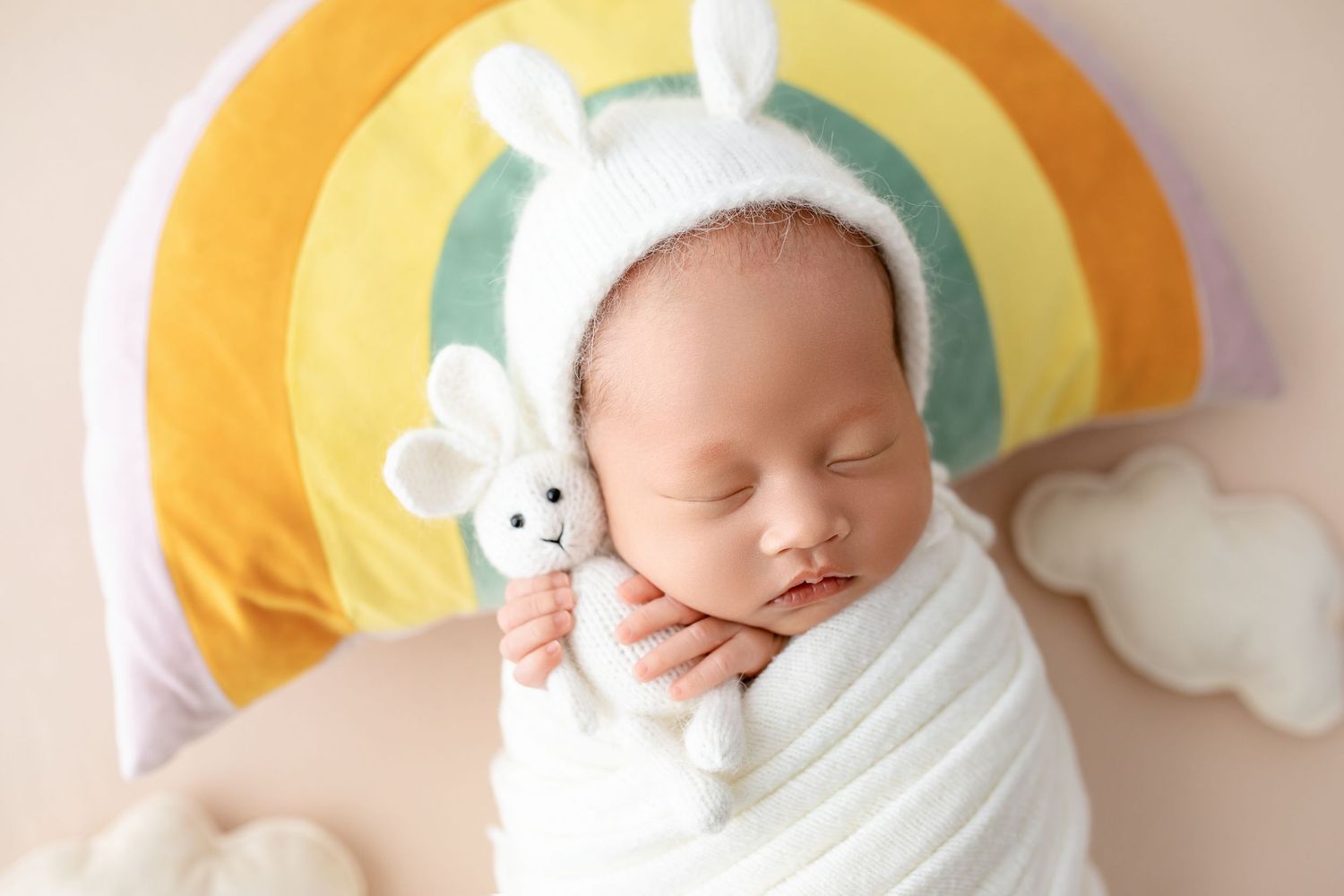 Adelaide newborn photographer Lin Photography - natural baby portrait with lightly vintage style