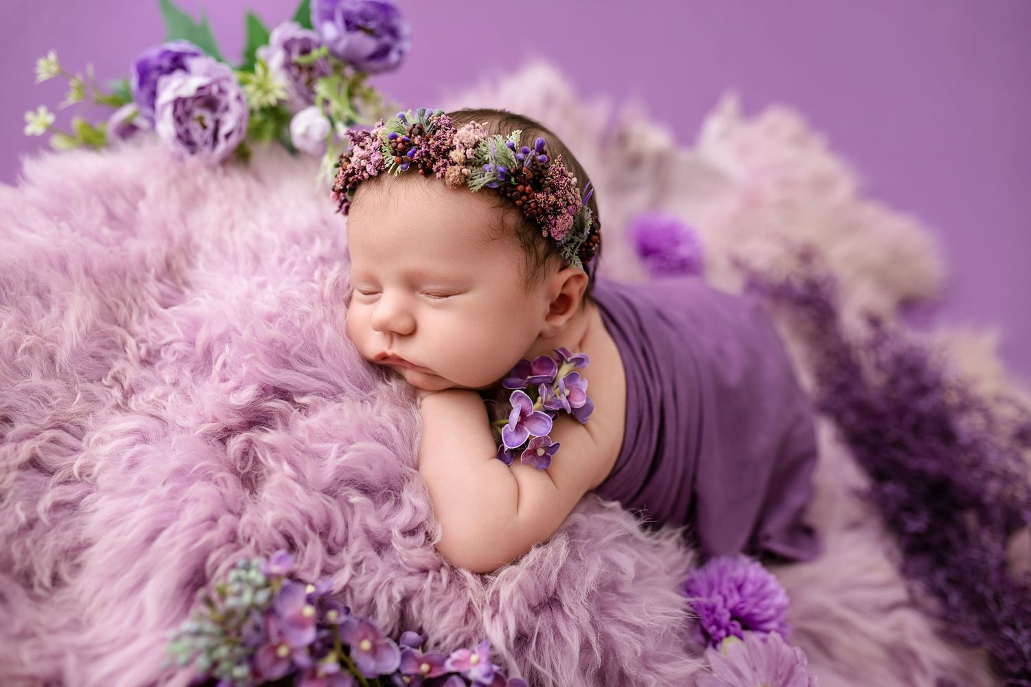 Adelaide newborn photographer Lin Photography - natural baby portrait with lightly vintage style