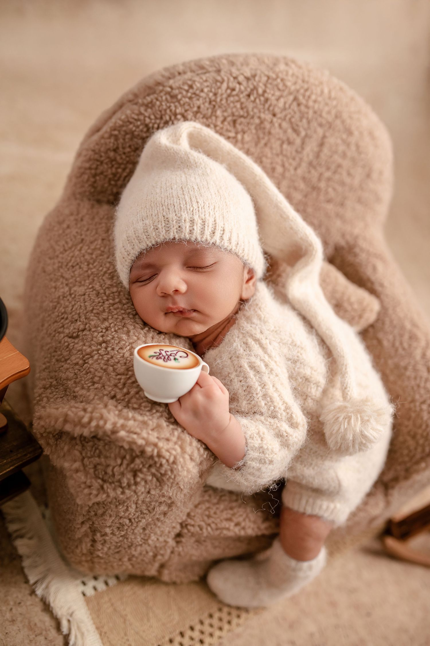 Adelaide newborn photographer Lin Photography - natural baby portrait with lightly vintage style