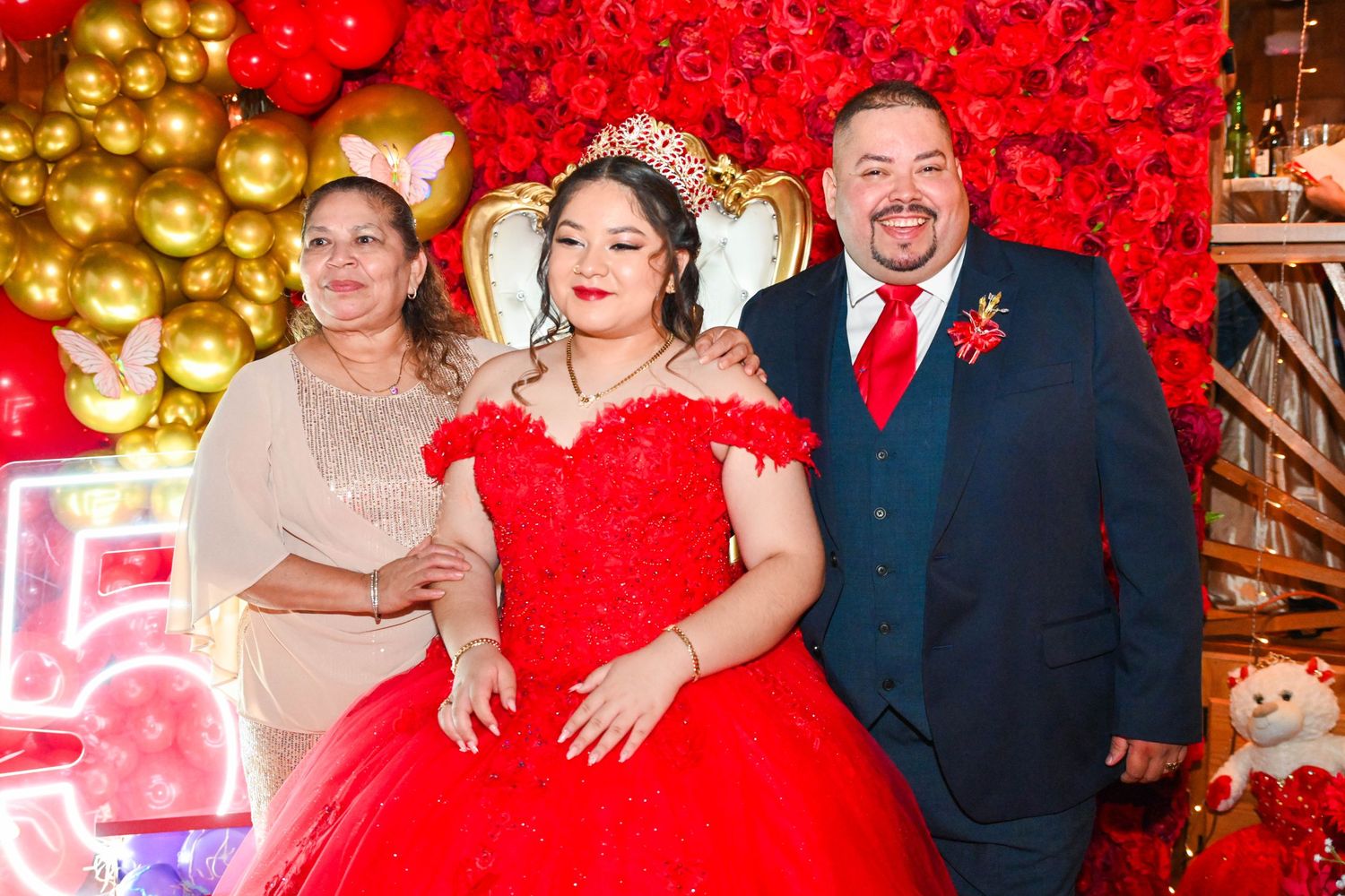 Portraits between the quinceañera and her parents during meaningful moments throughout the day.