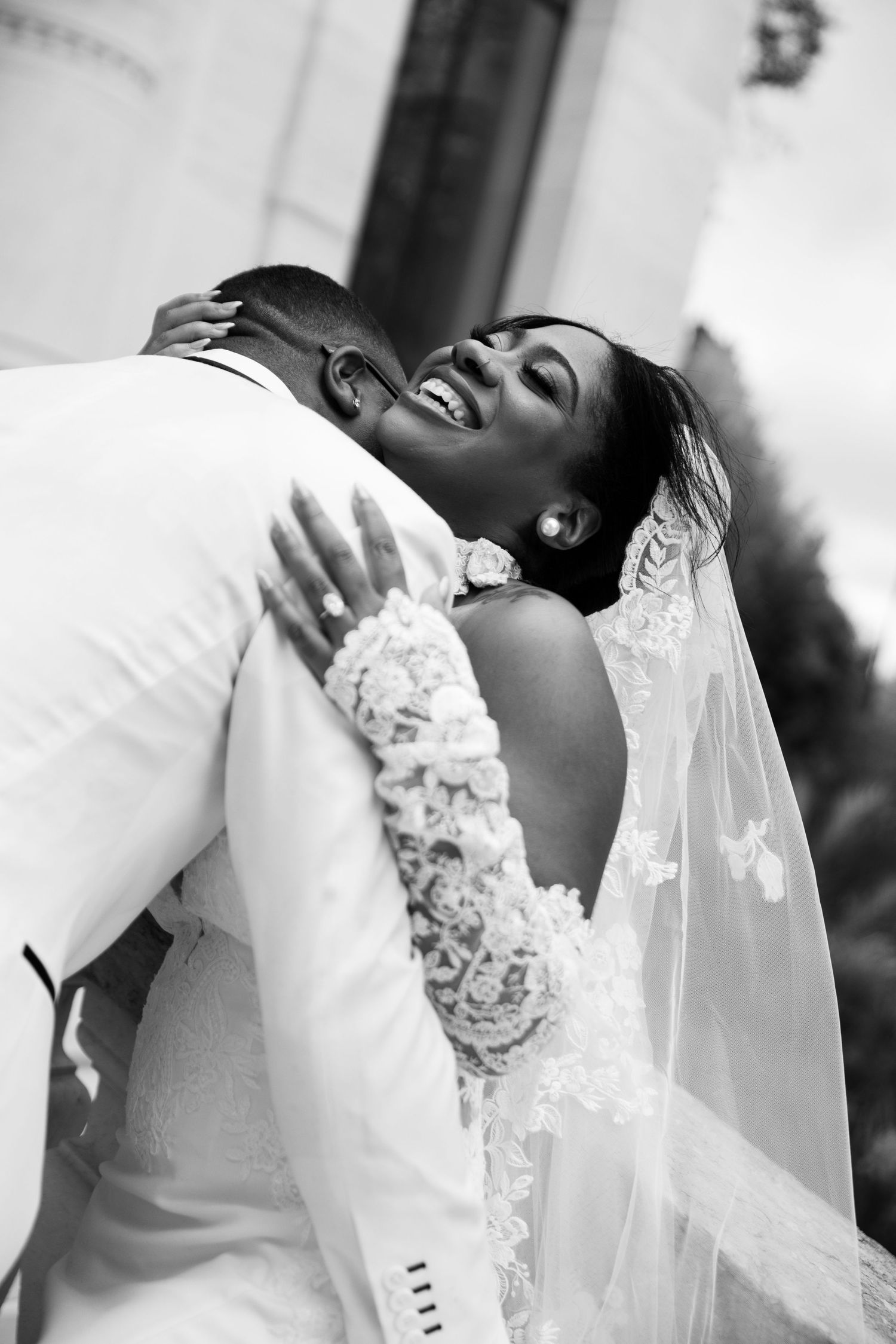 Rose events luxury destination wedding in france portugal spain italy paris americain couple from ohio, wedding on a peniche