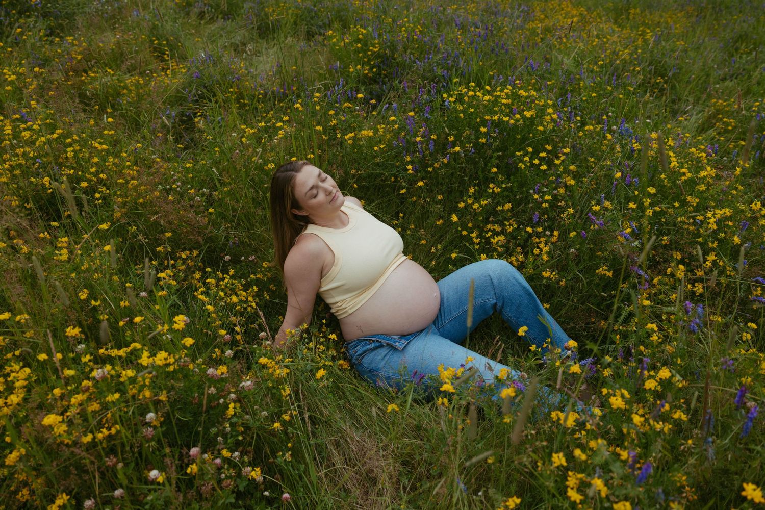 Edmonton maternity photographer
