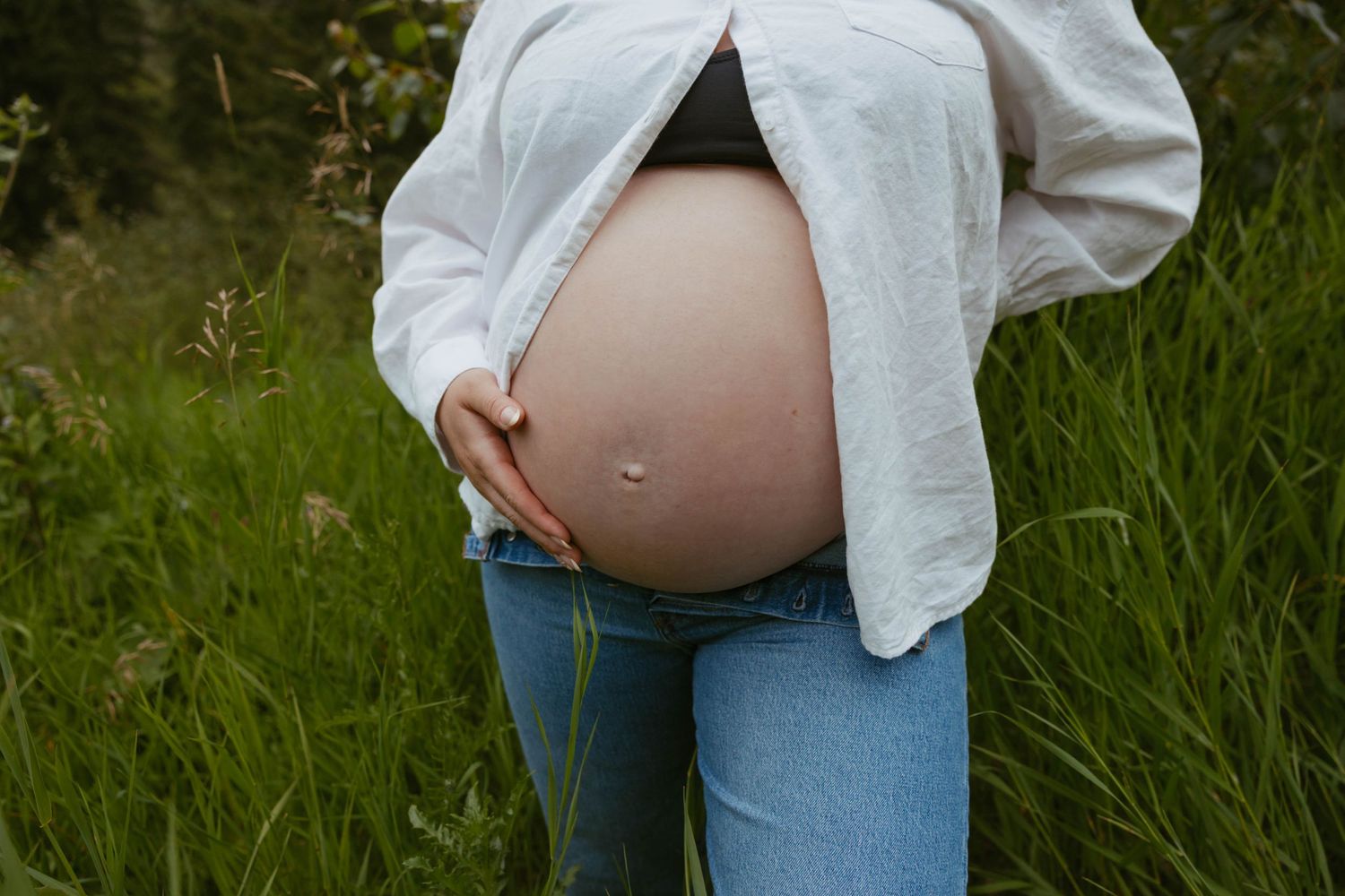 Edmonton Maternity photographer