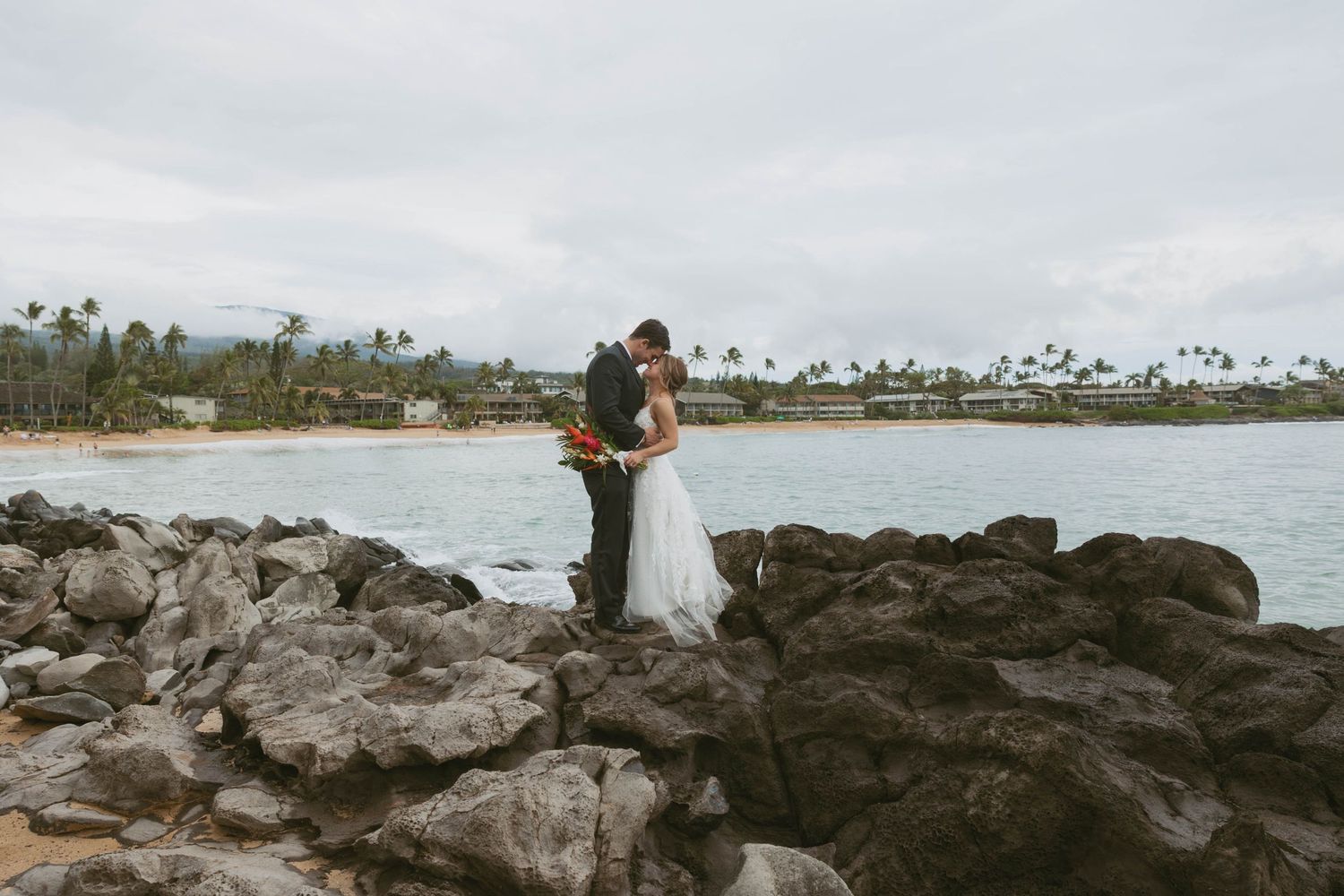 Hawaii wedding photographer