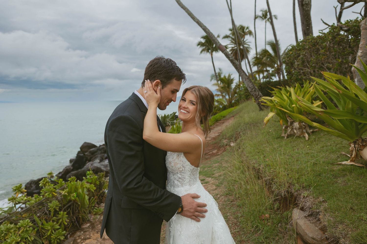 Hawaii wedding photographer