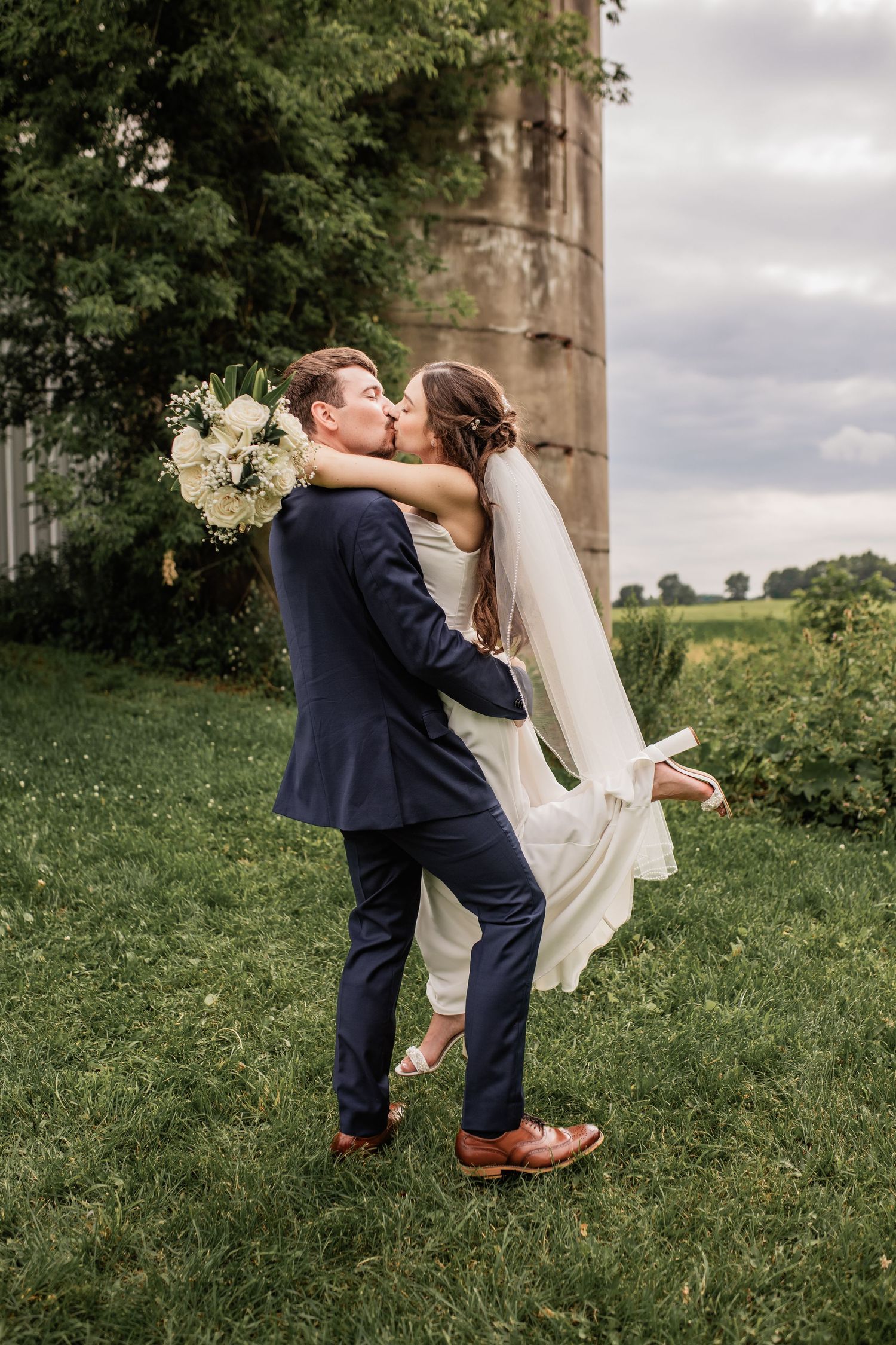 Eastvale Professional Wedding Photographers thumbnail