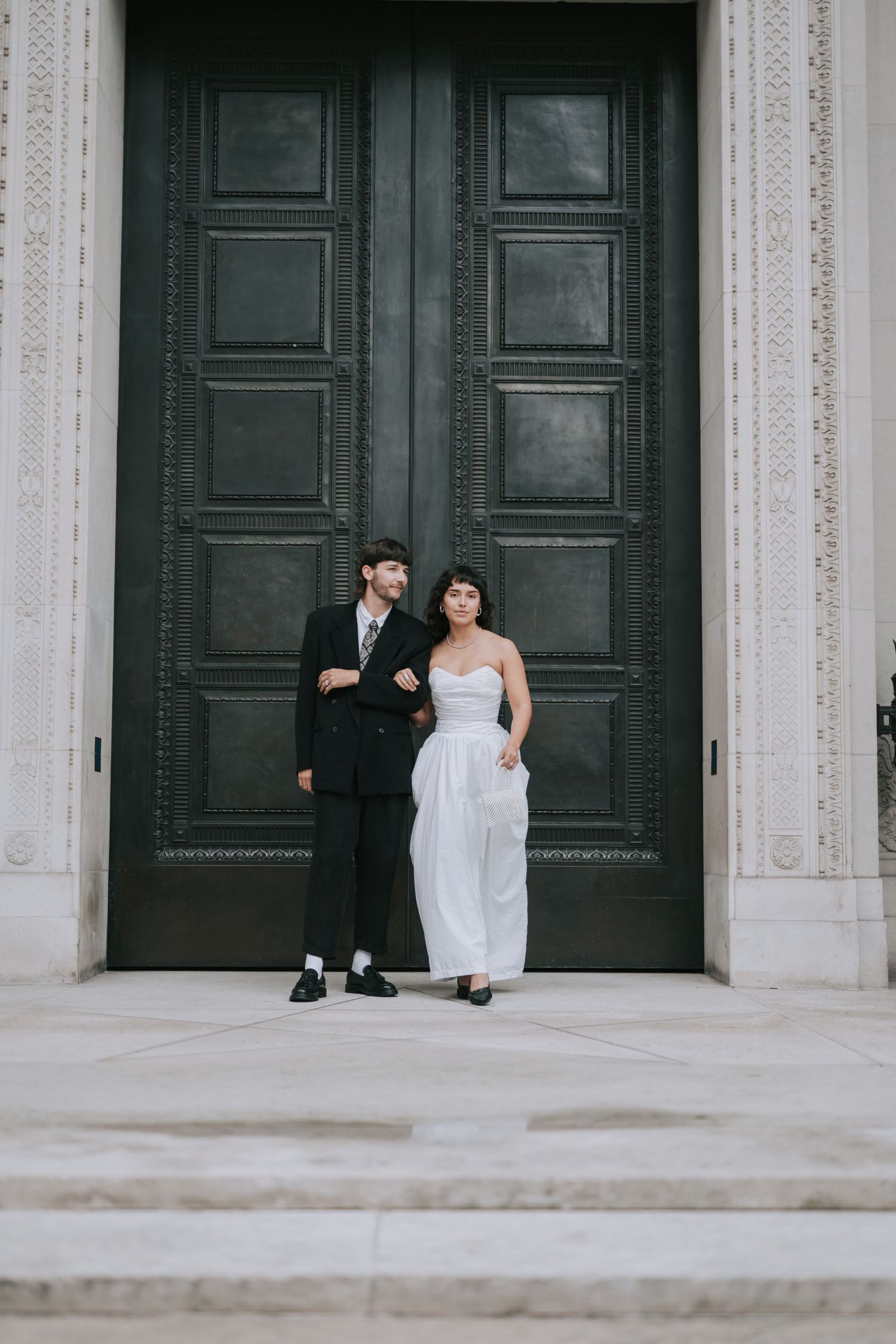 Couple portraits in London city by Manchester wedding photographer Tina Hevingham.