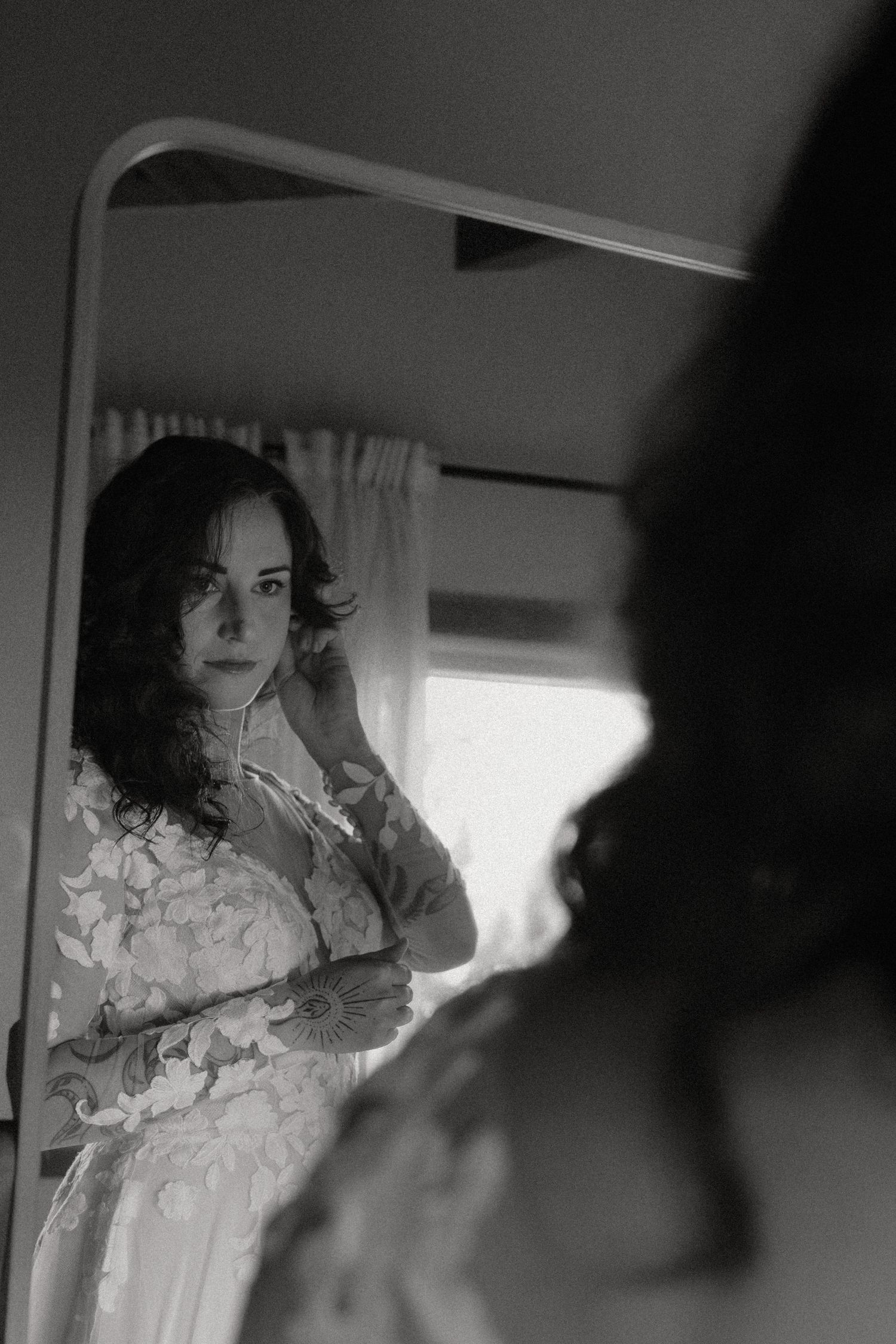 Tofino wedding bride getting ready for her wedding ceremony