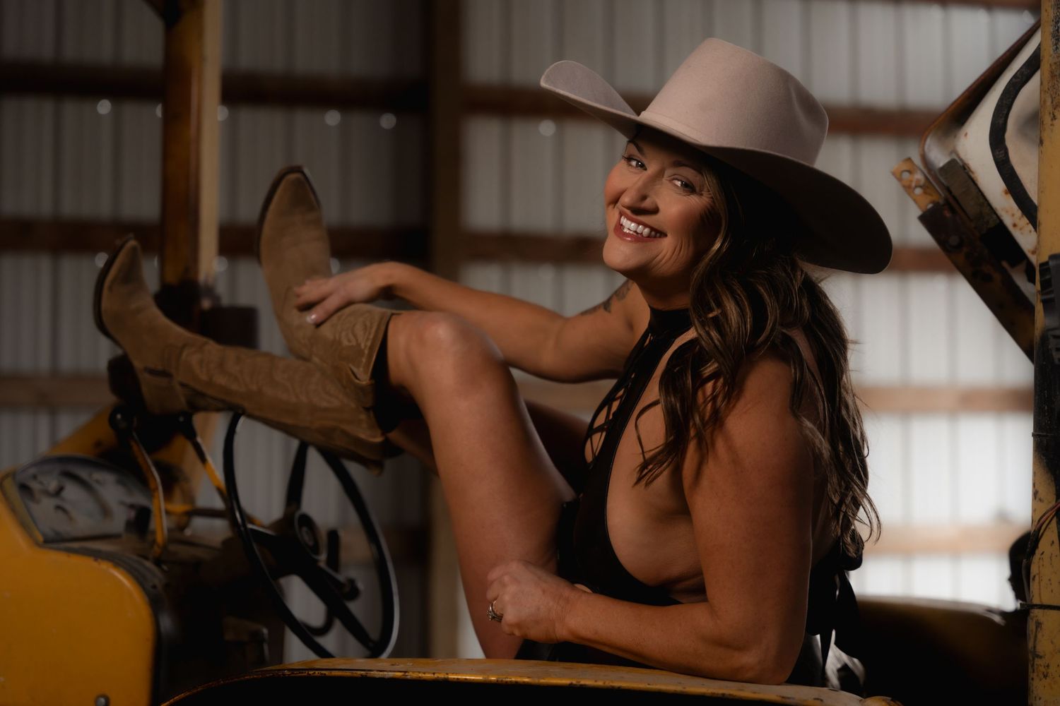 Rustic Montana barn boudoir session, Wild Ridge Boudoir