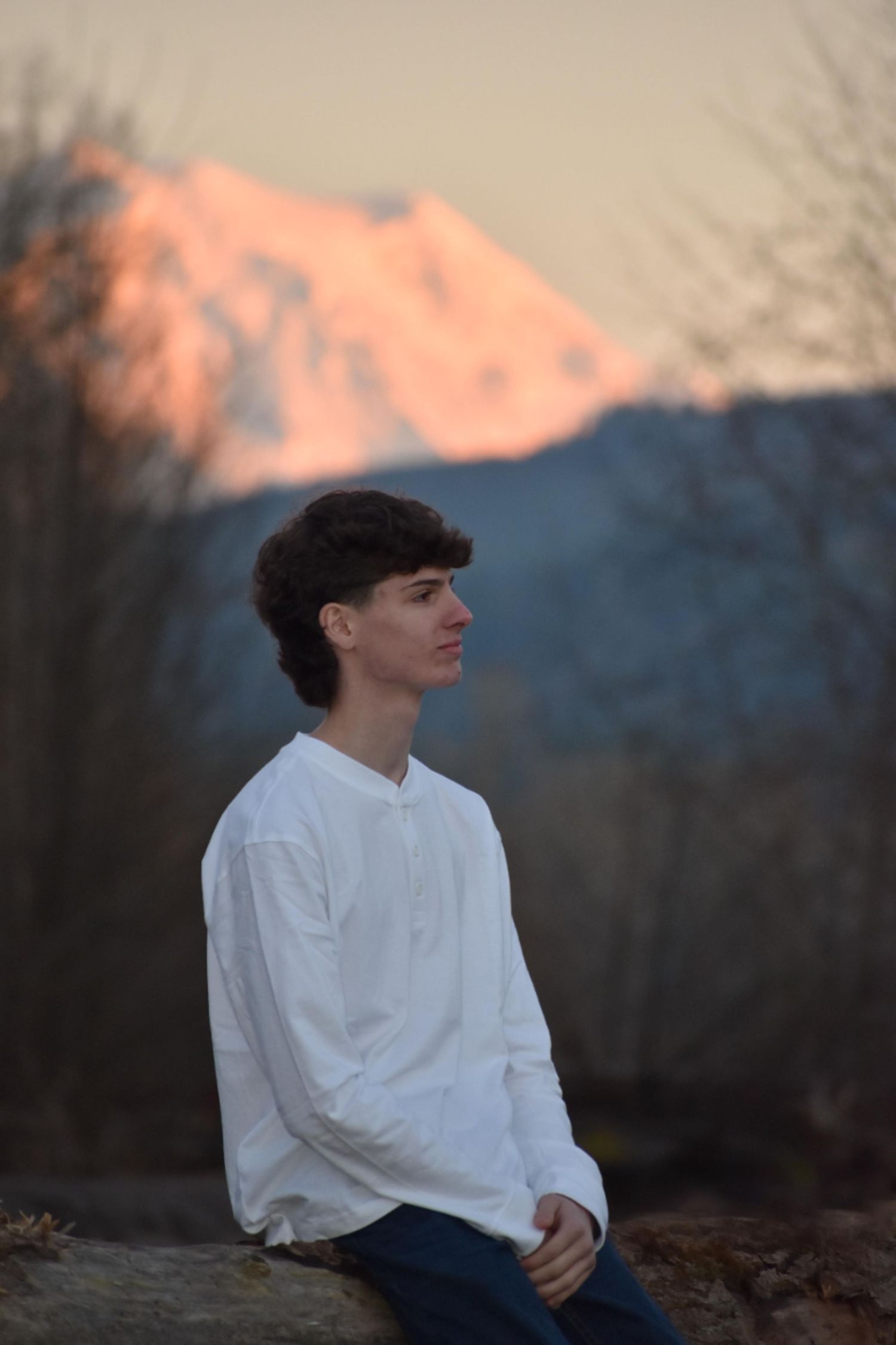 Puyallup family and senior photographer capturing authentic moments