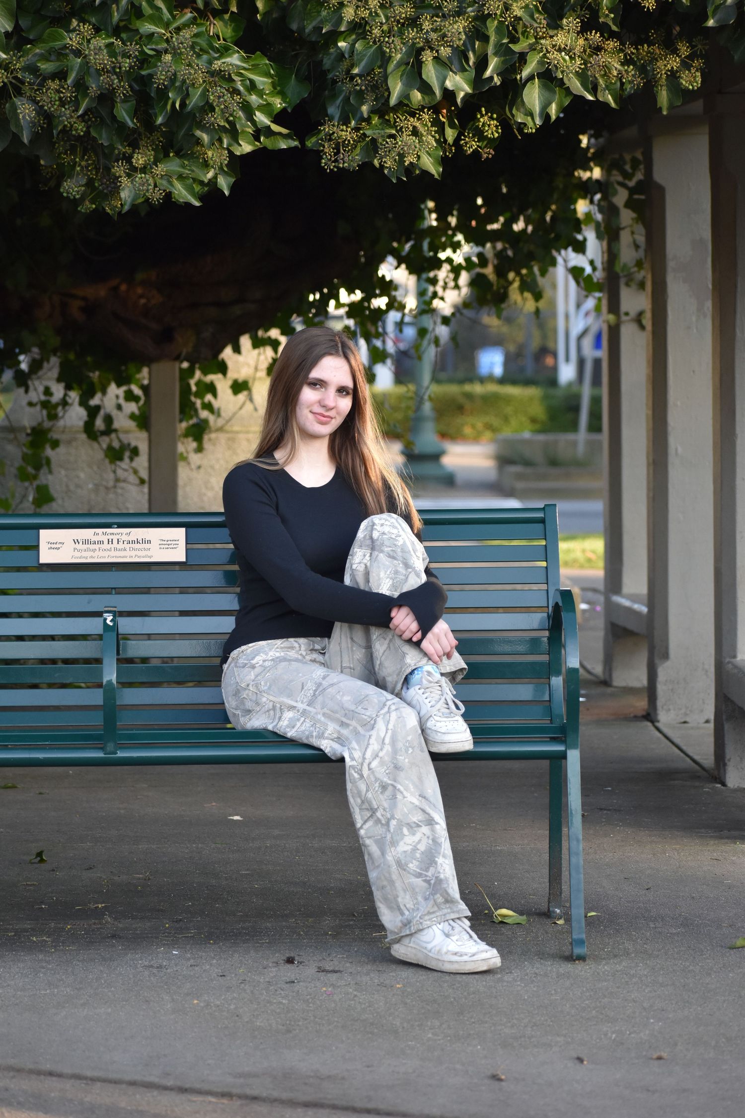 Natural senior girl portrait session in Puyallup