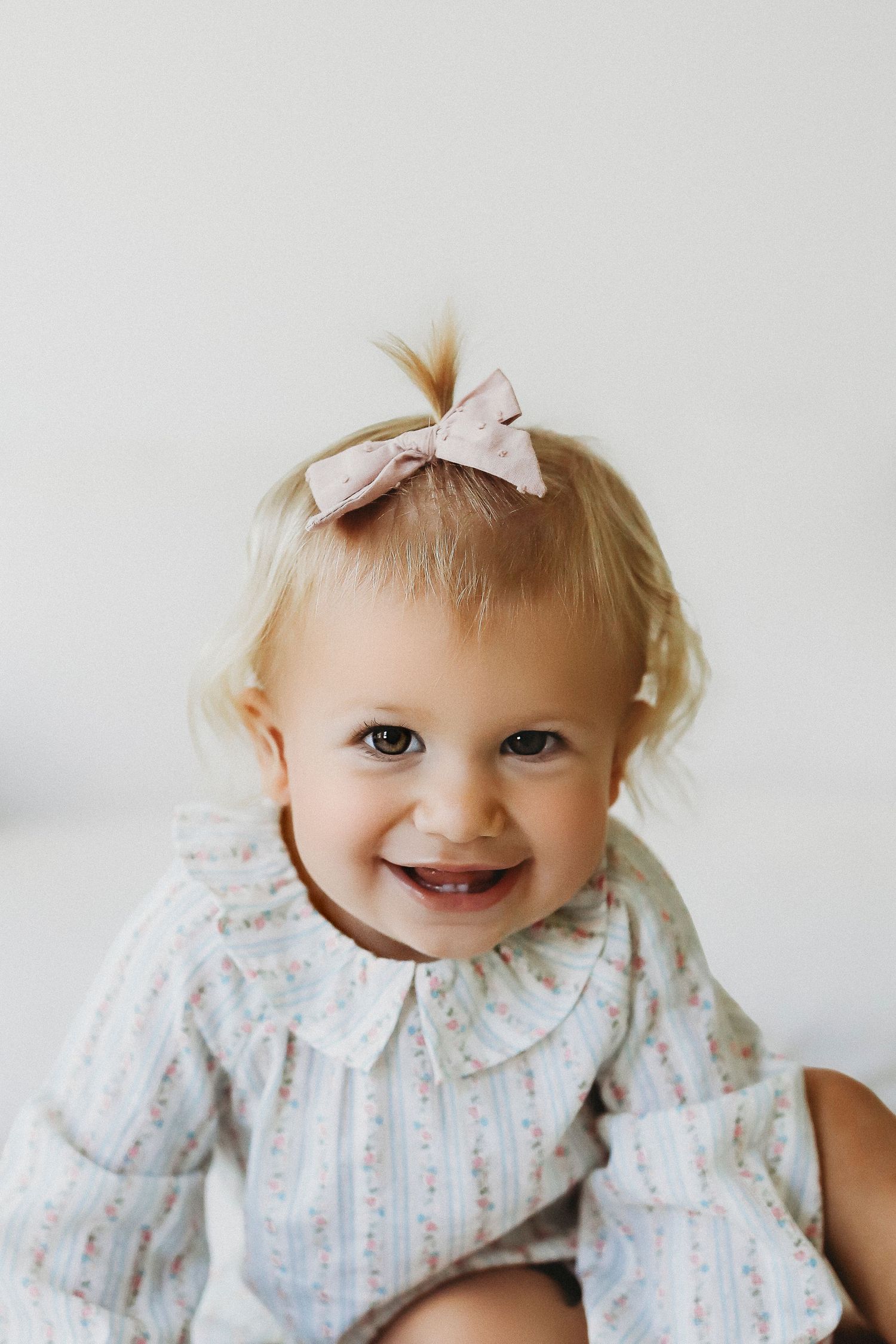 Light-filled portrait by Modesto newborn photographer Mikayla Mendes