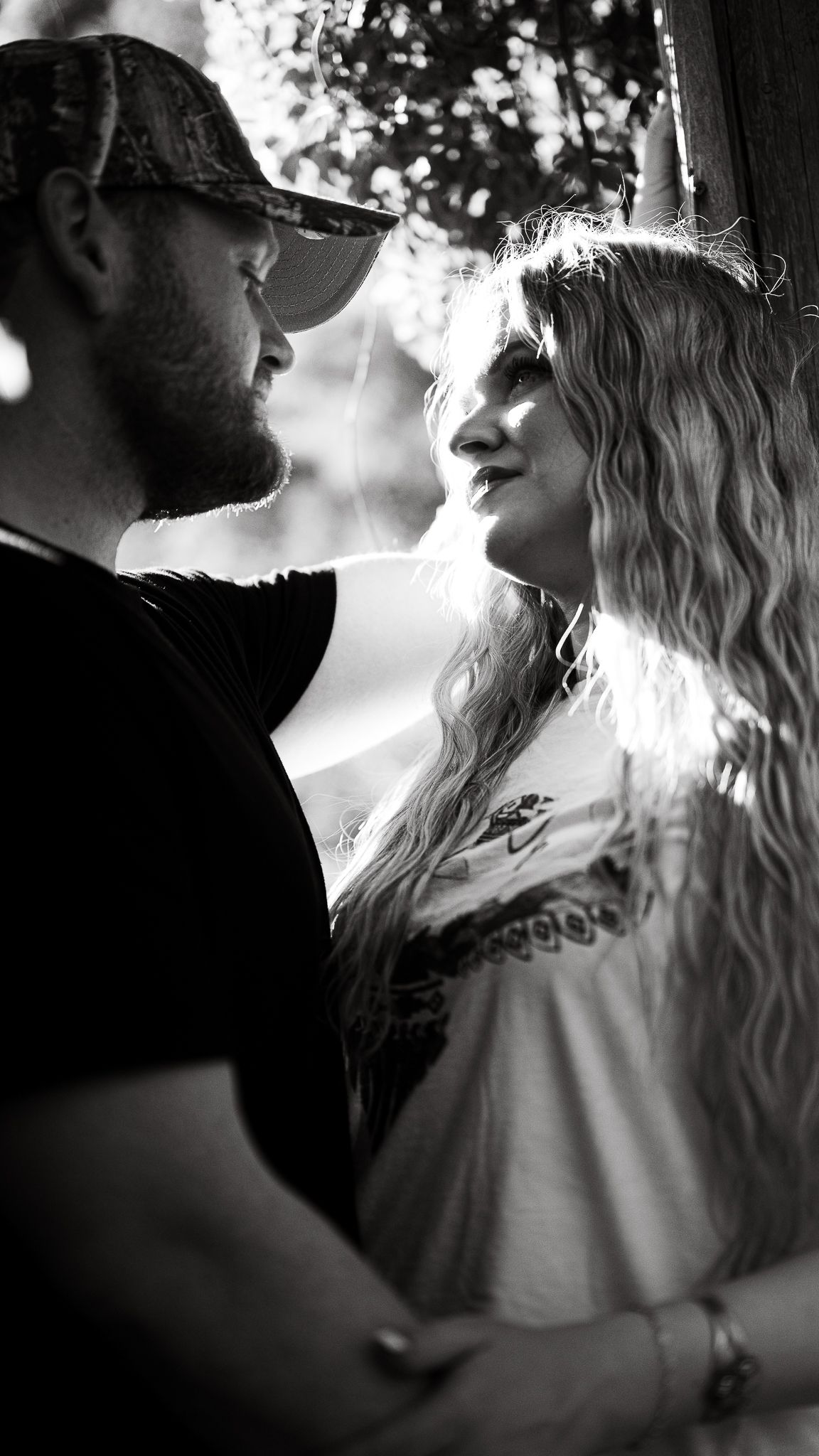 styled shoot glamour shots nature outdoors B&W black and white