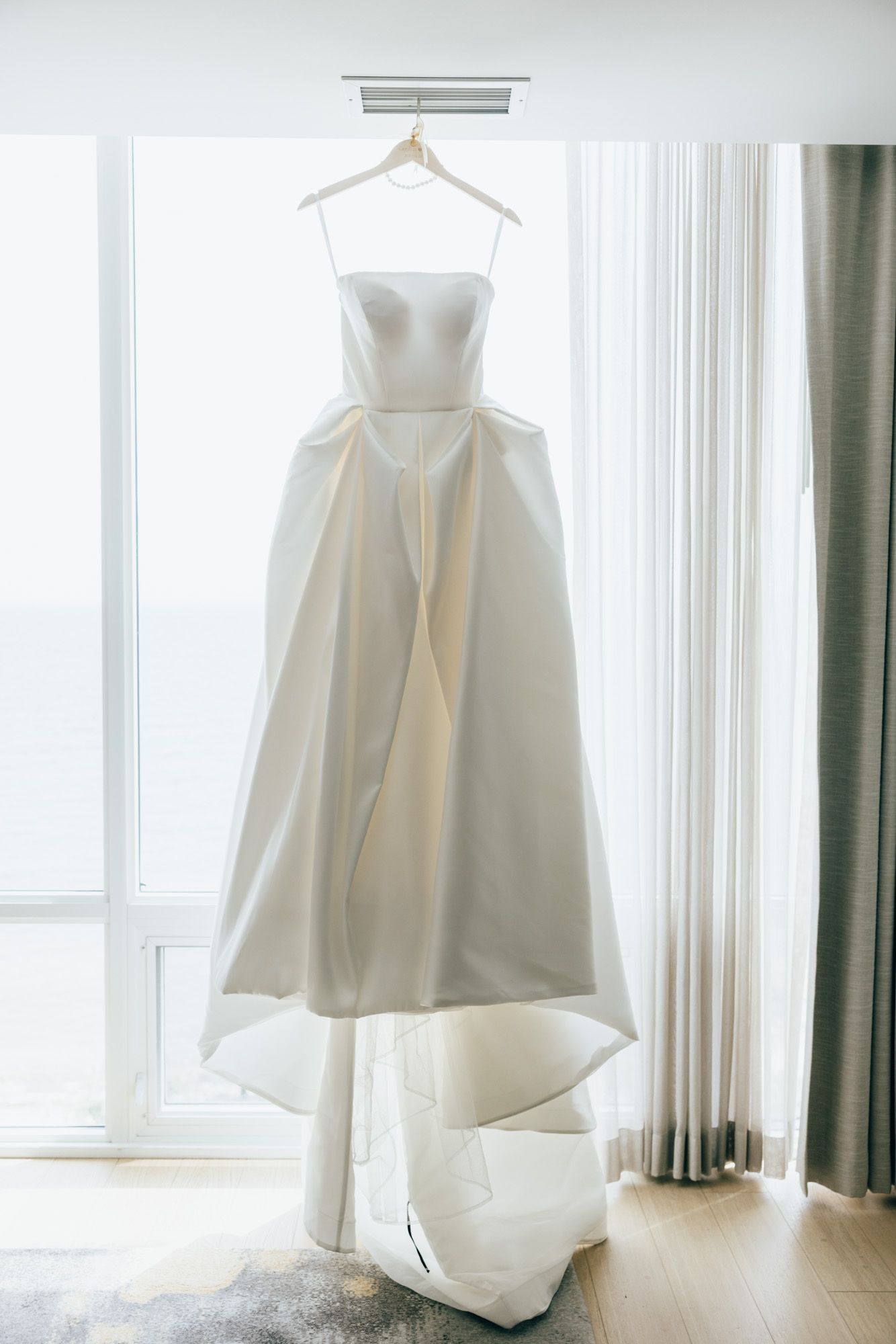 pearl hotel toronto wedding colorful floral arch summer