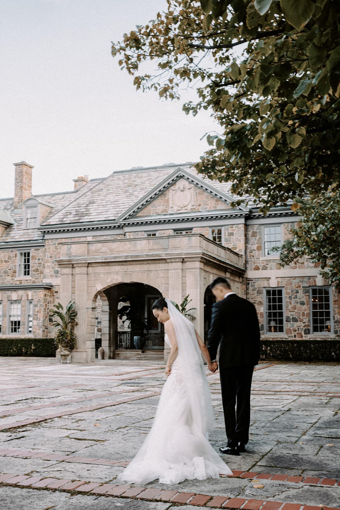 graydon hall wedding toronto intimate ceremony soft film style