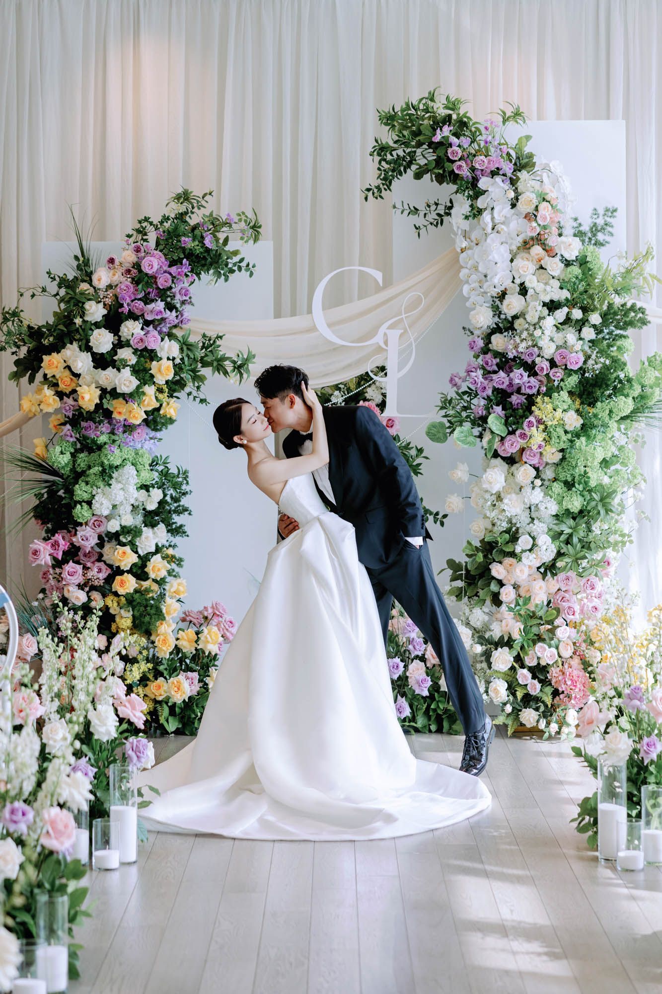 pearl hotel toronto wedding colorful floral arch summer