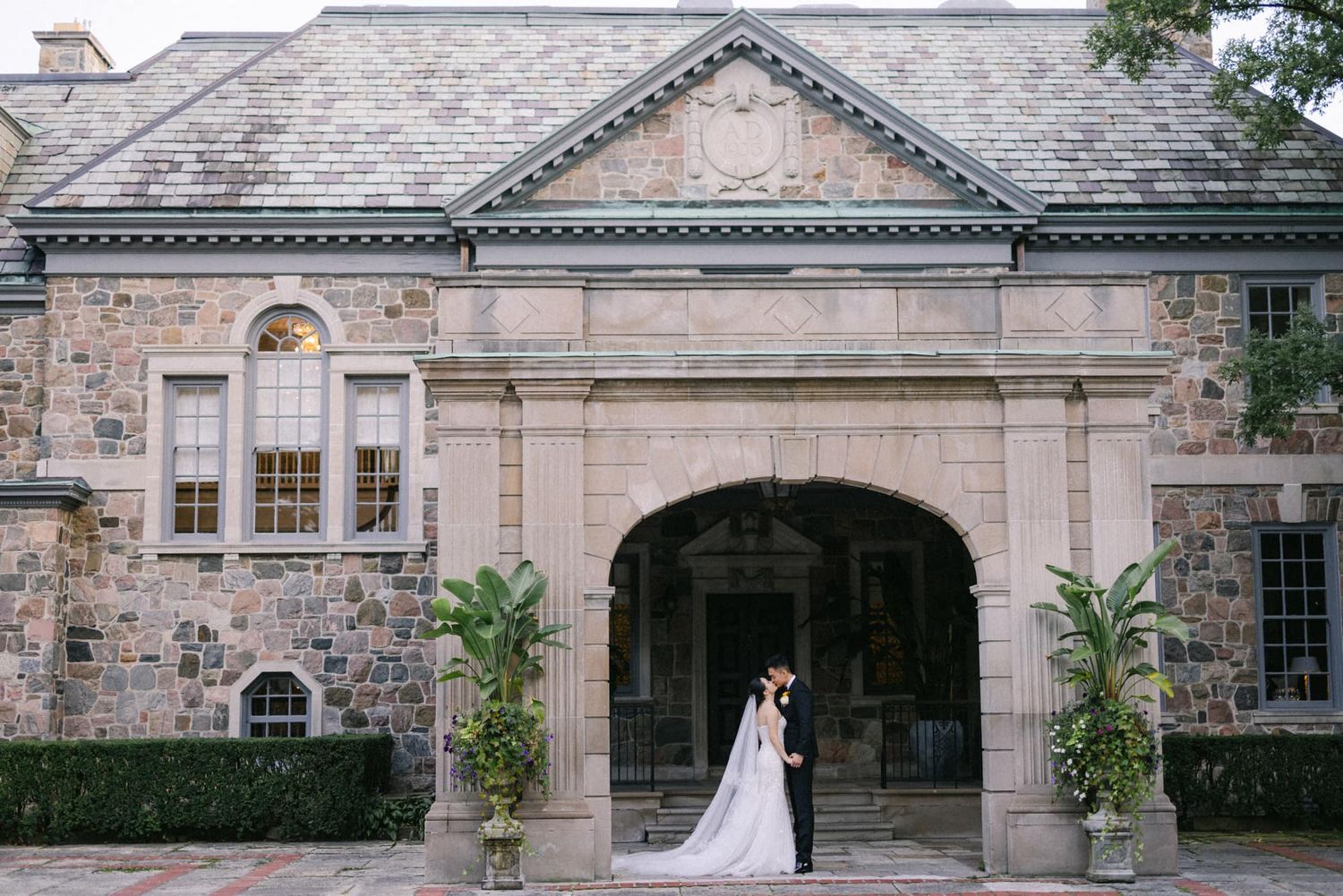 graydon hall wedding toronto intimate ceremony soft film style