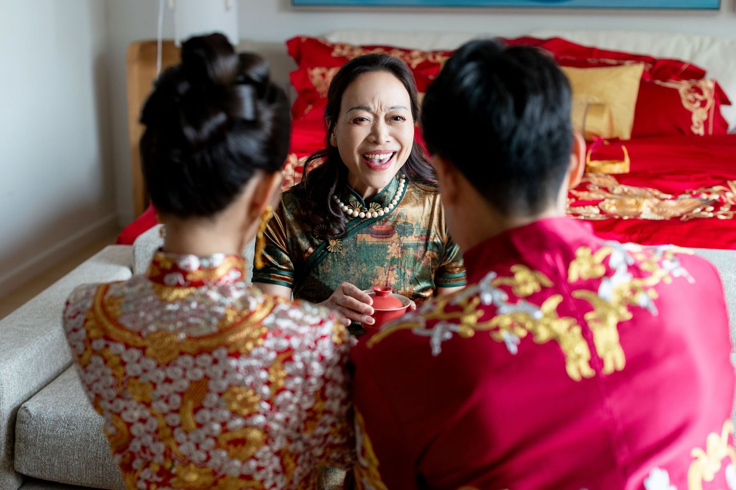 pearl hotel toronto wedding colorful floral arch summer