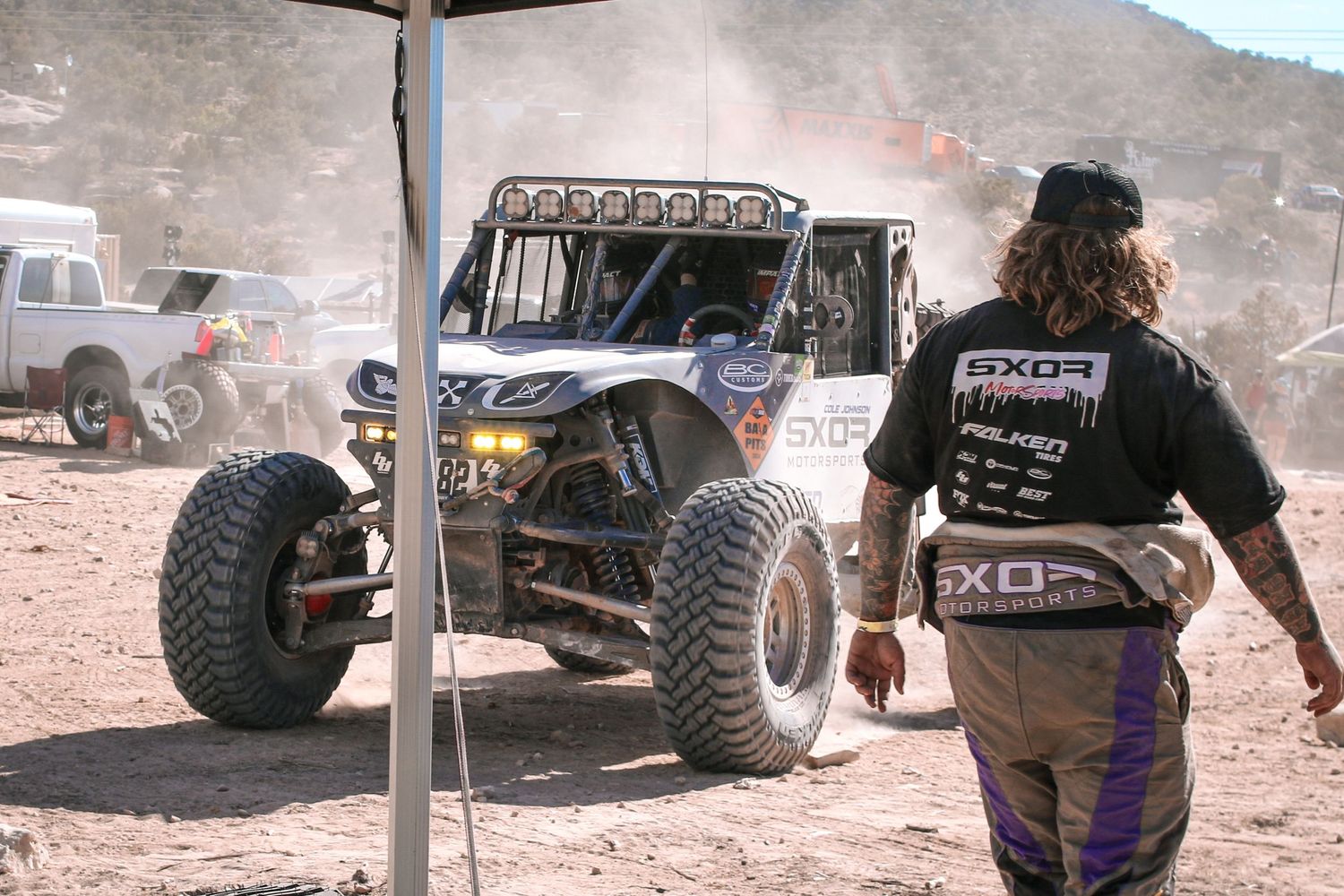 Racing Pit Shoot
