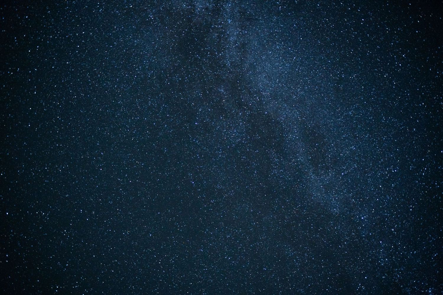 isleofskye-clear-night-starry-sky-milkyway