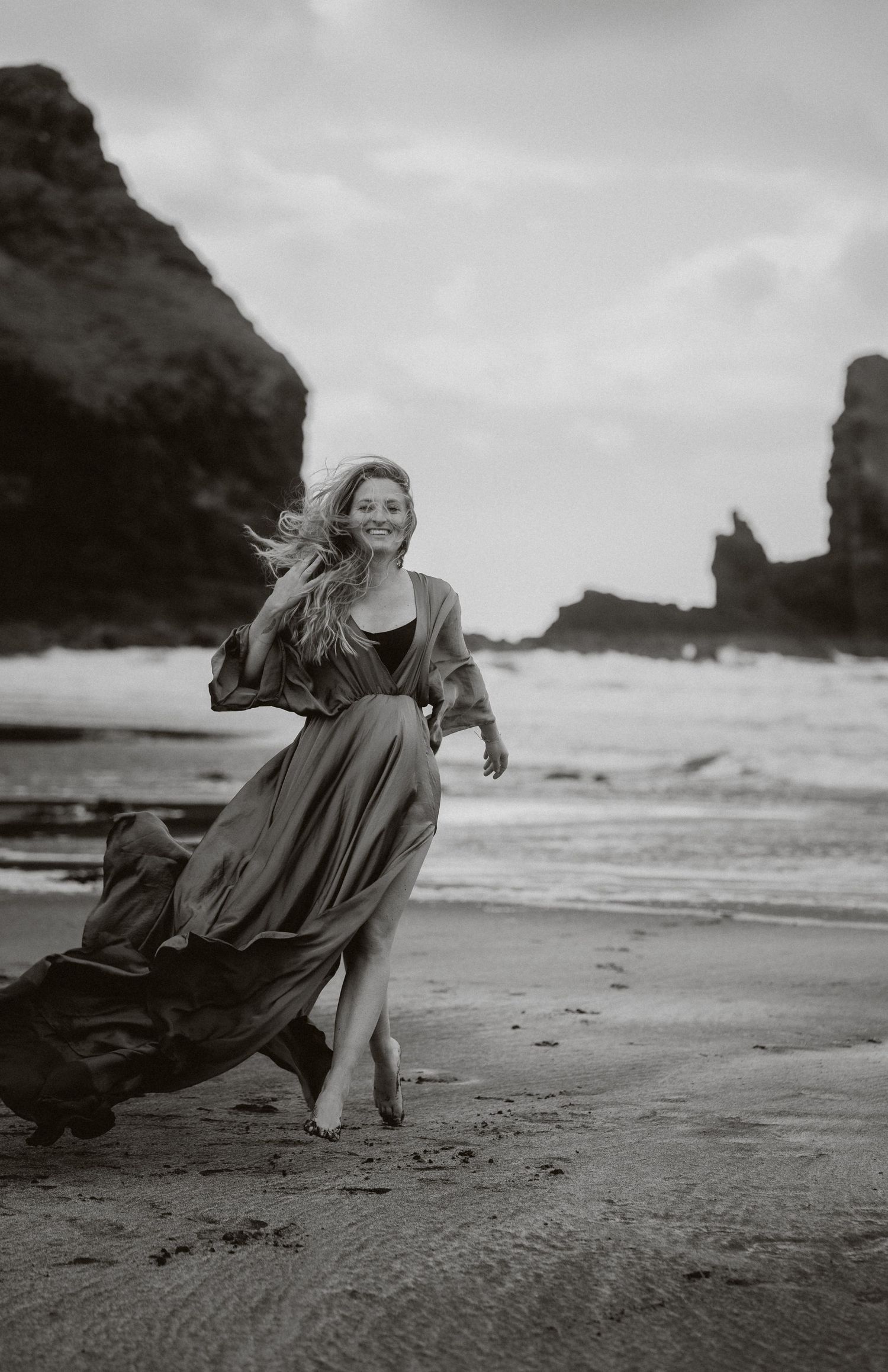 talisker-beach-isleofksye-scotland-blackandwhite-nikitavanderhaven