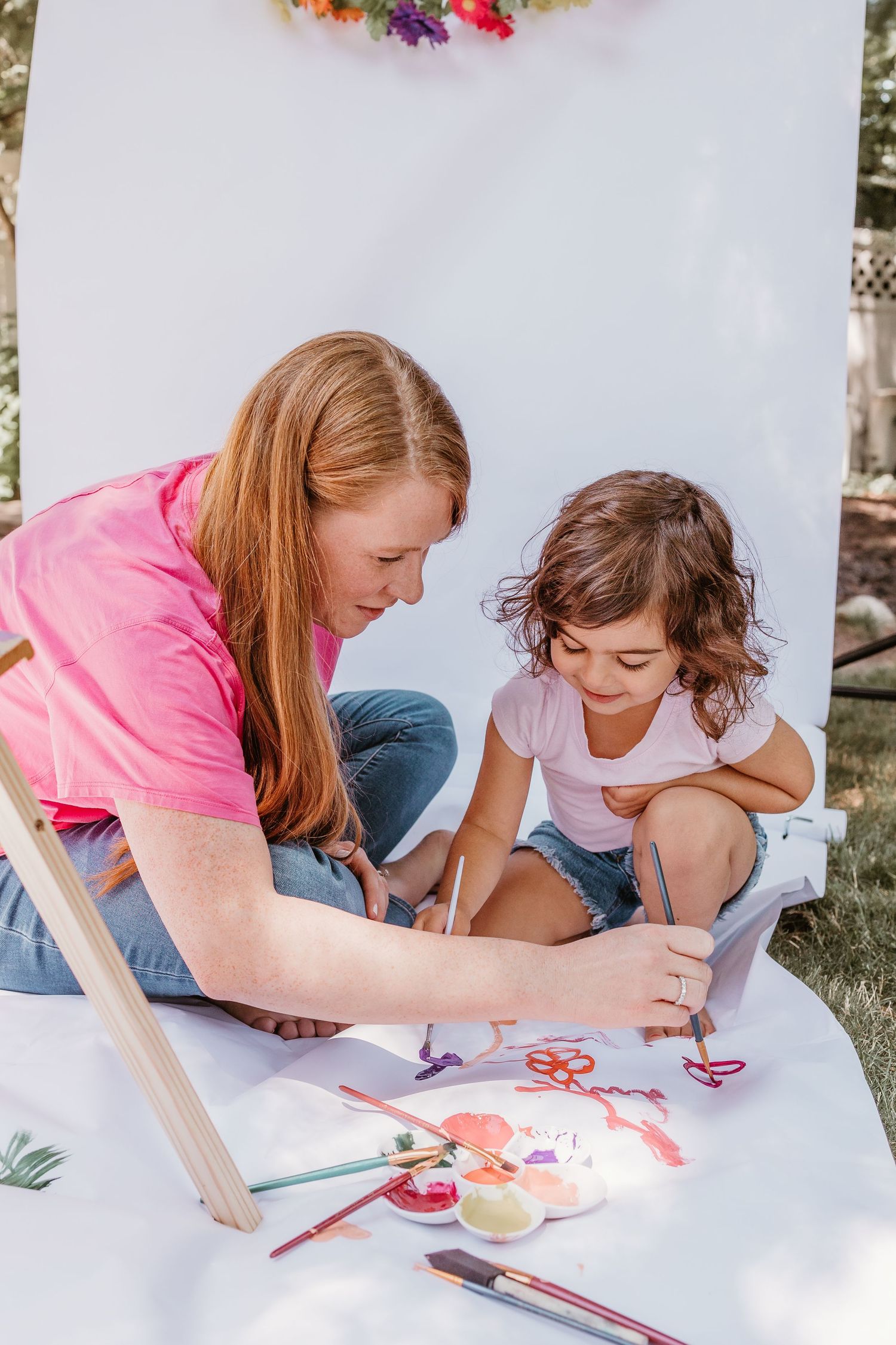 Mom and daughter paint during mini session by Rachel Martinez Photography, Michigan photographer
