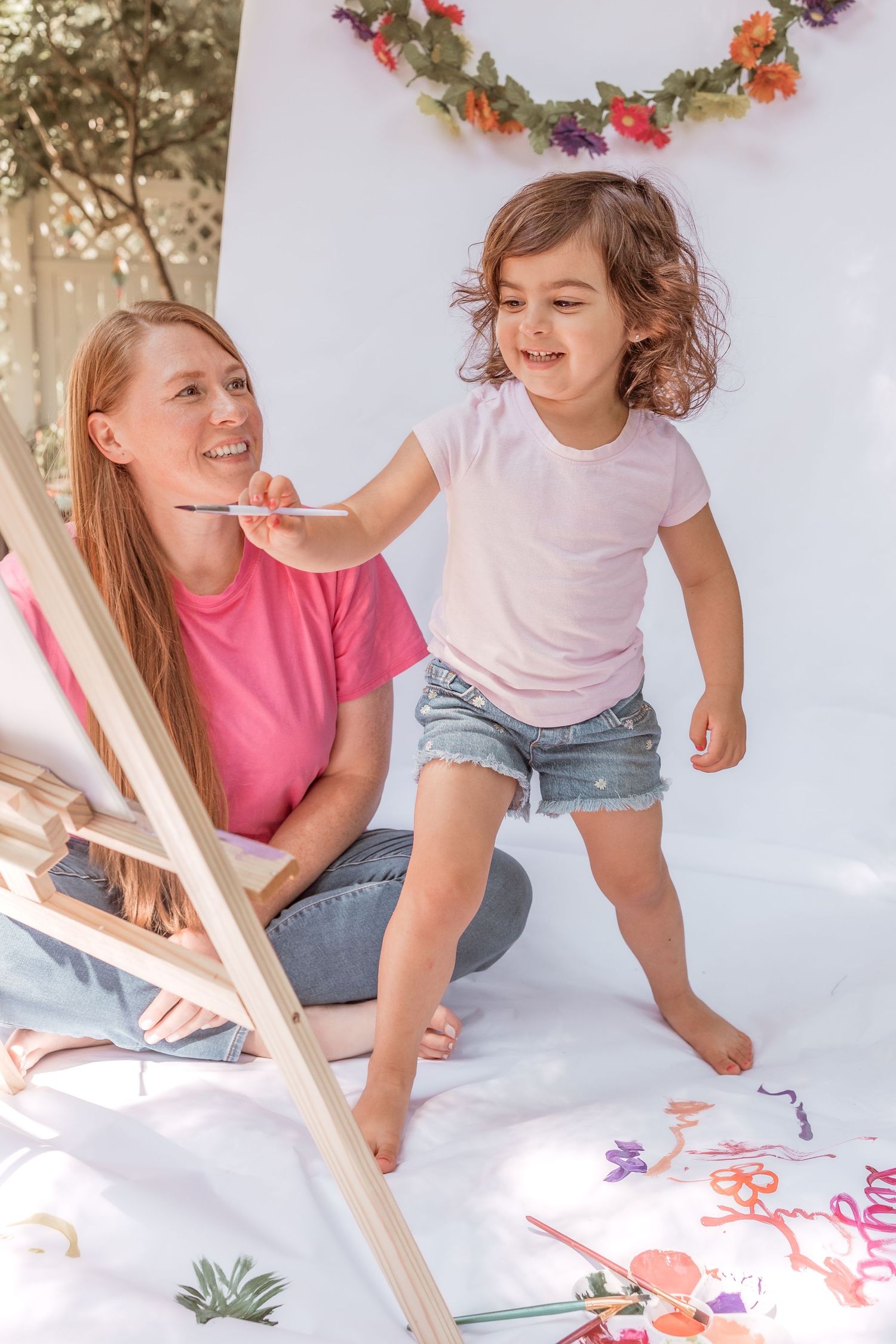 Mom and daughter paint during mini session by Rachel Martinez Photography, Michigan photographer