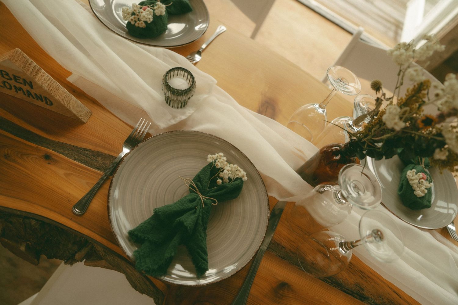 Timeless Cinematic Wedding Photography with a Nostalgic Touch