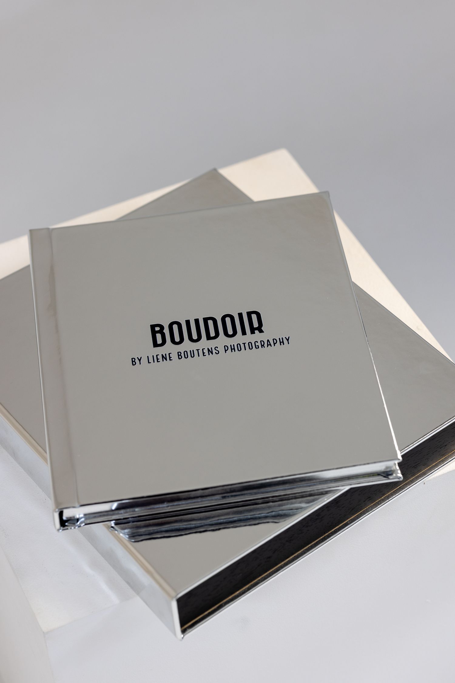 Boudoir photo folio box, printed portrait collection by Liene Boutens Brussels