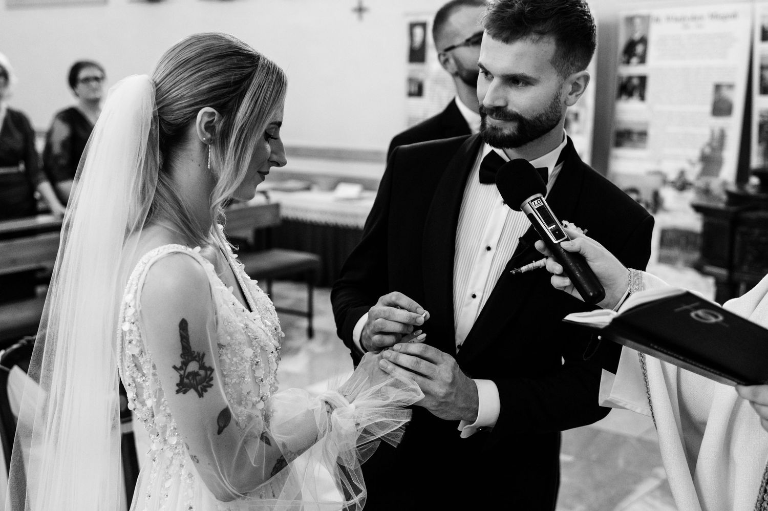 Wymiana obrączek – reportaż ślubny z autentycznymi momentami
