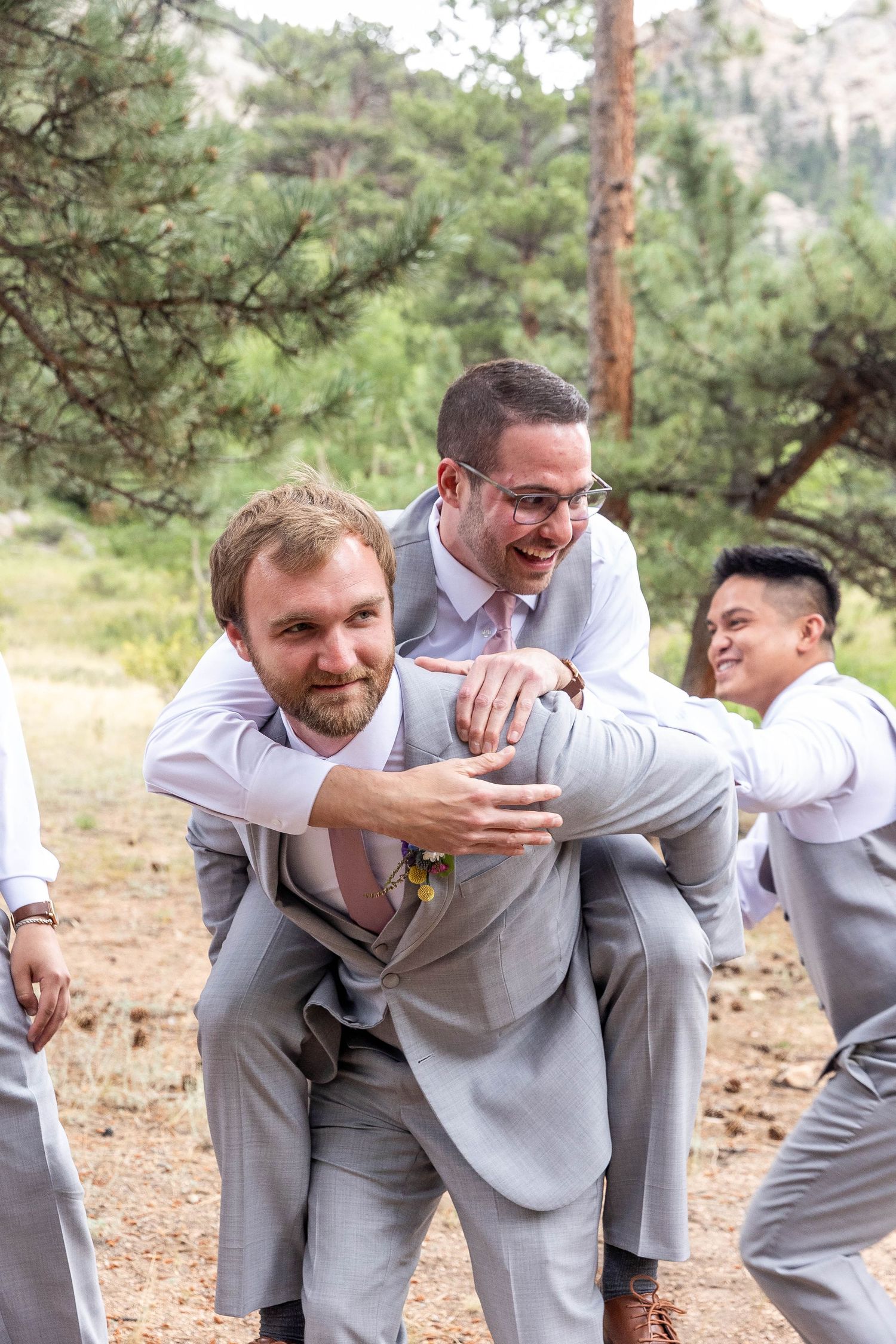 Colorado wedding photographer, Candid wedding photography Colorado, Della Terra Wedding Photographer, Mountain elopement