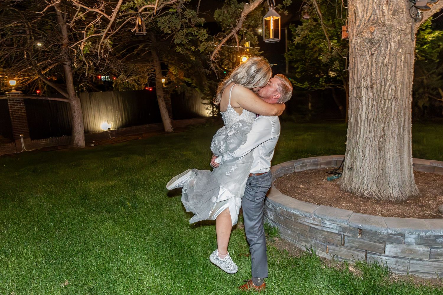 Colorado luxury wedding photographer, true-to-color wedding photography Colorado, high-end wedding photographer