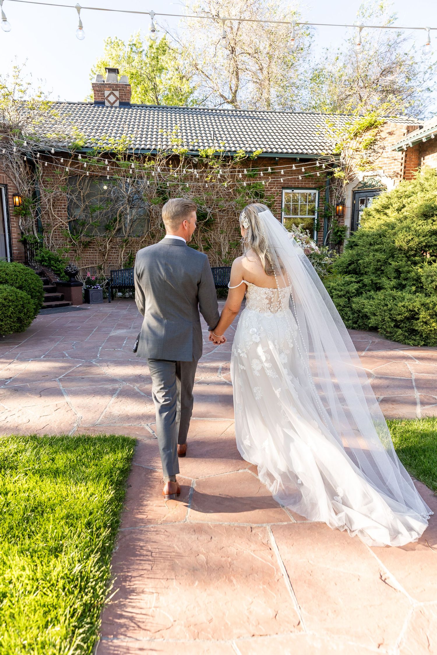 Colorado luxury wedding photographer, true-to-color wedding photography Colorado, high-end wedding photographer