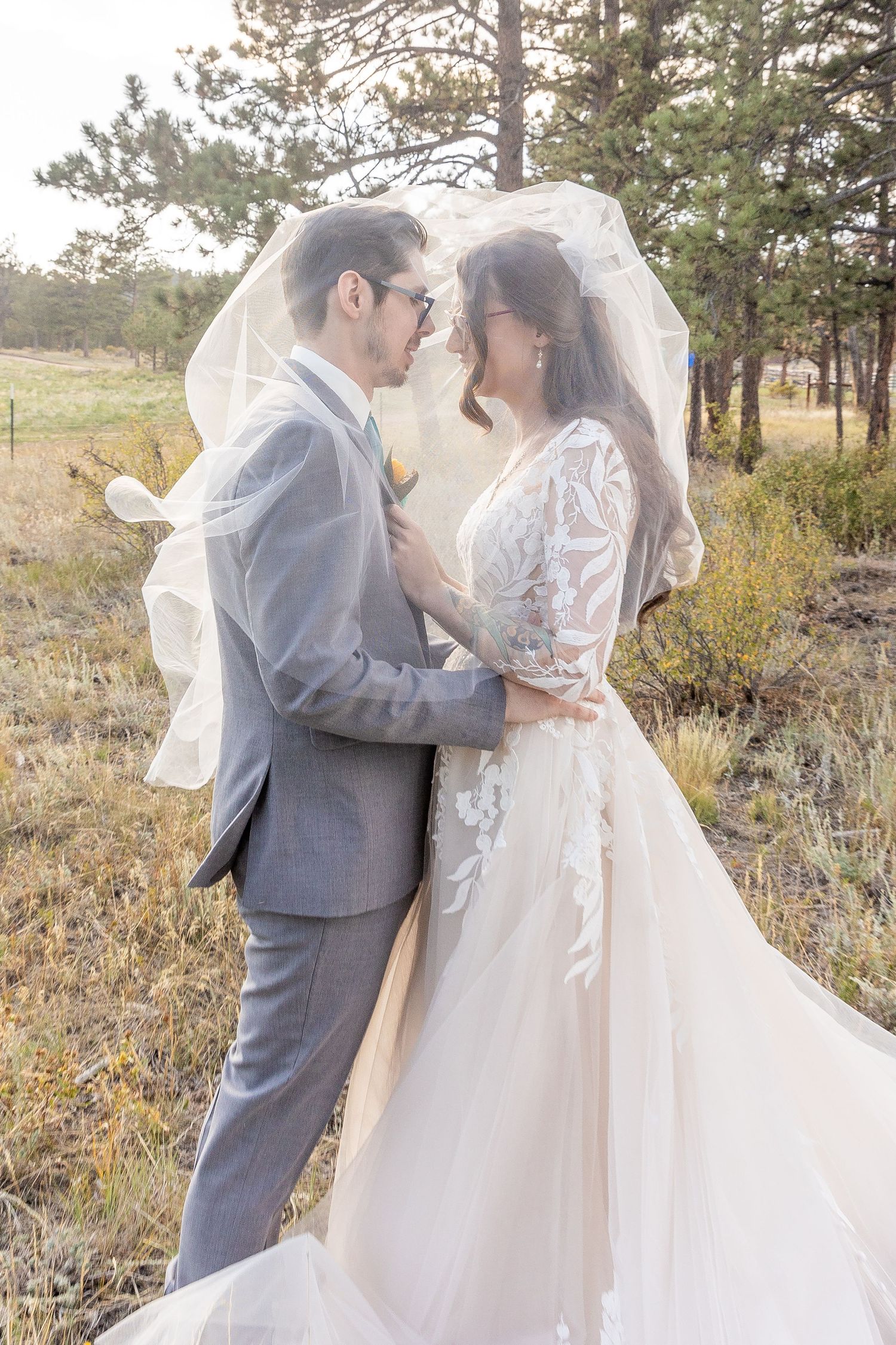 mountain wedding, rustic wedding, Colorado wedding, Sundance Trail Guest Ranch, Red Feather wedding, sunset wedding phot