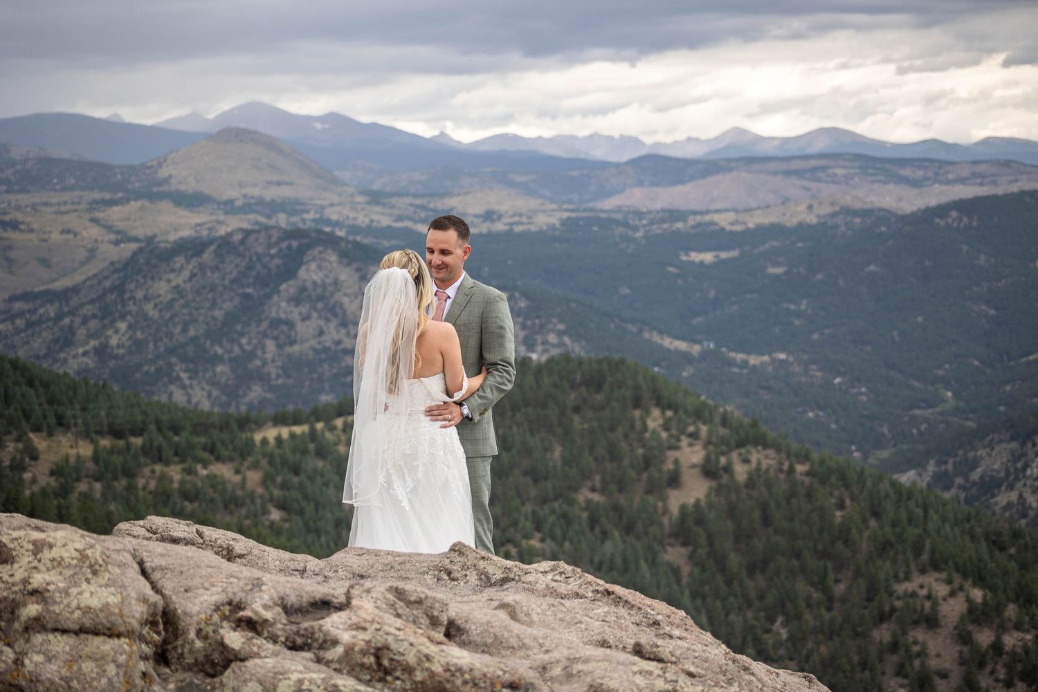 Colorado Wedding Photographer, Rocky Mountain National Park Photographer, Estes Park Wedding Photographer, Loveland Wedding Photographer