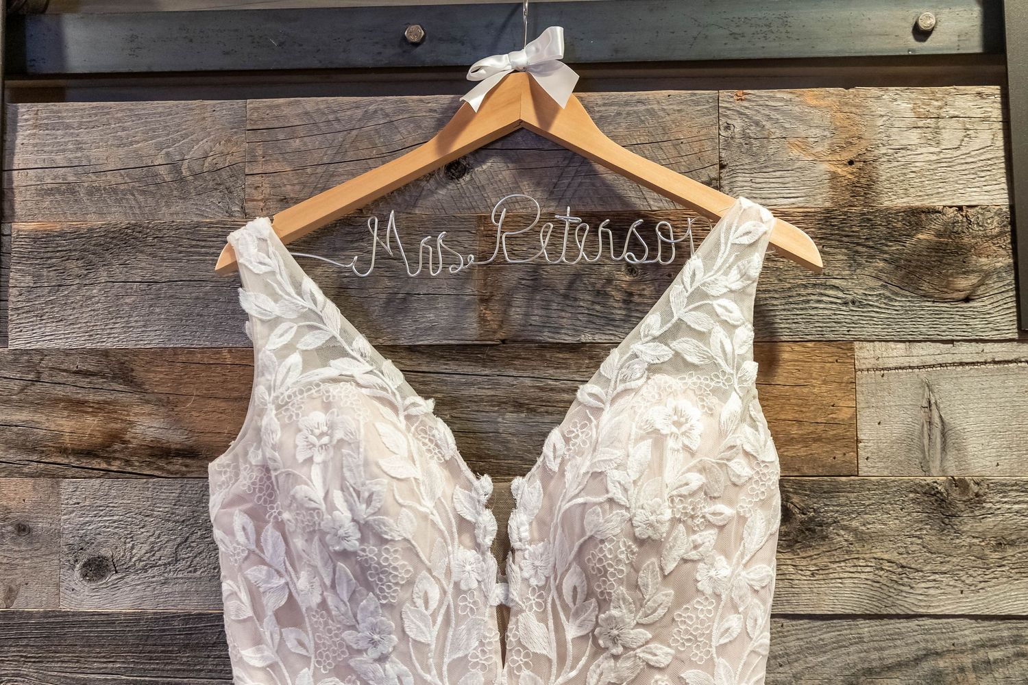 Colorado wedding photographer, Candid wedding photography Colorado, Della Terra Wedding Photographer, Mountain elopement