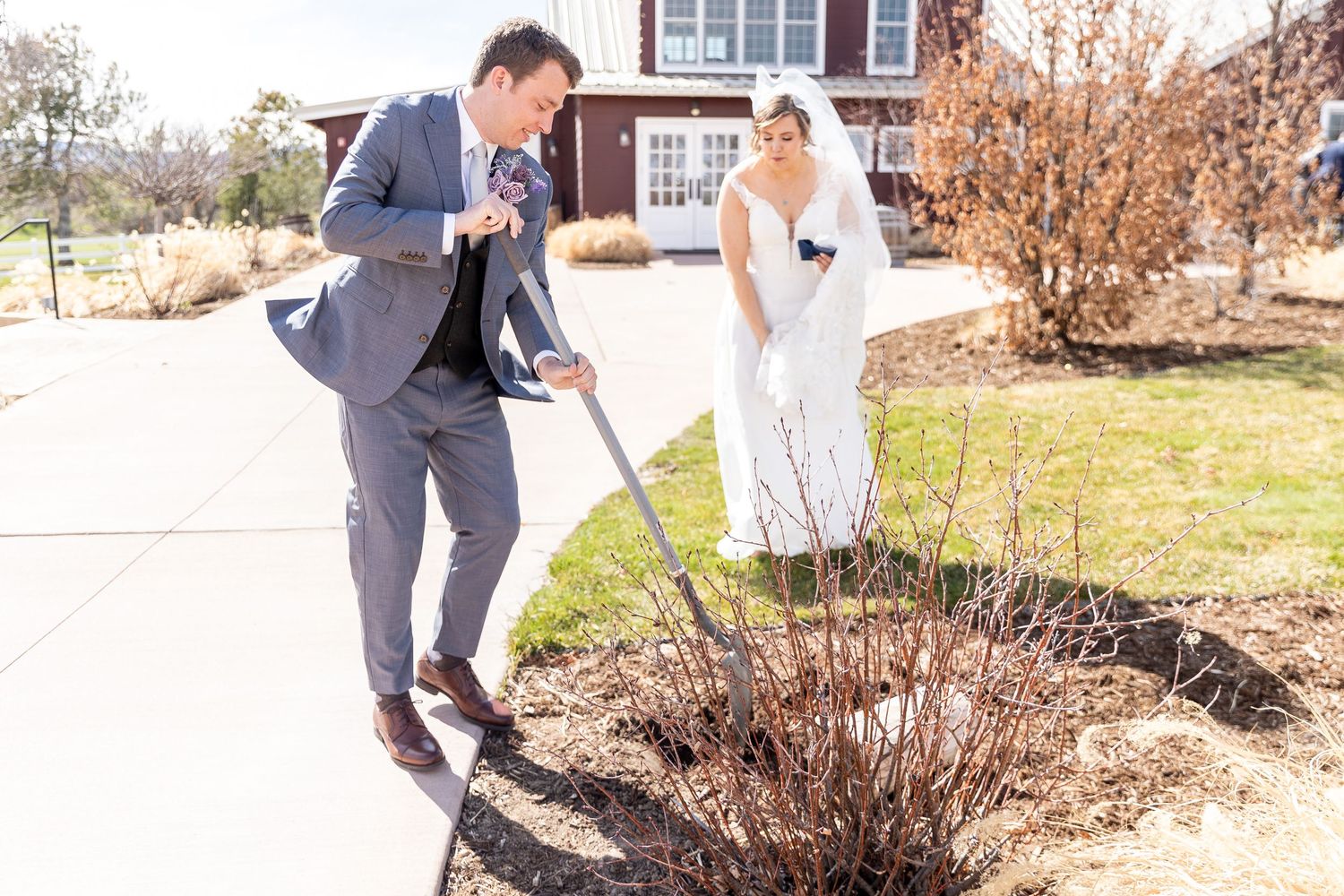 Wedding Photographer, Elopement Specialist, Engagement Photos, Natural Backgrounds, Candid Moments