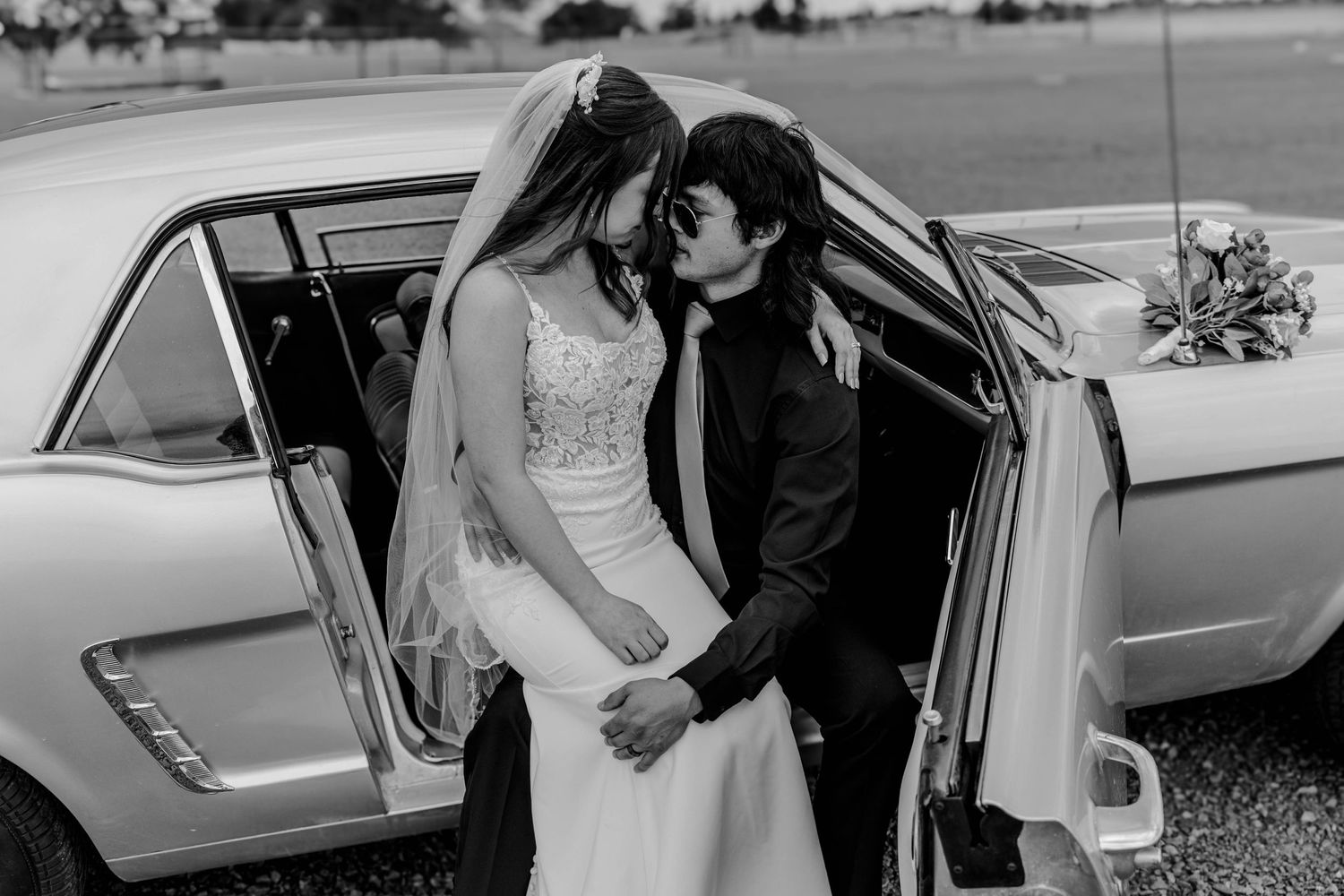 Capturing authentic, heartfelt moments in Colorado’s stunning landscapes. Serving Denver, Boulder, Estes Park, and beyond. Let's tell your