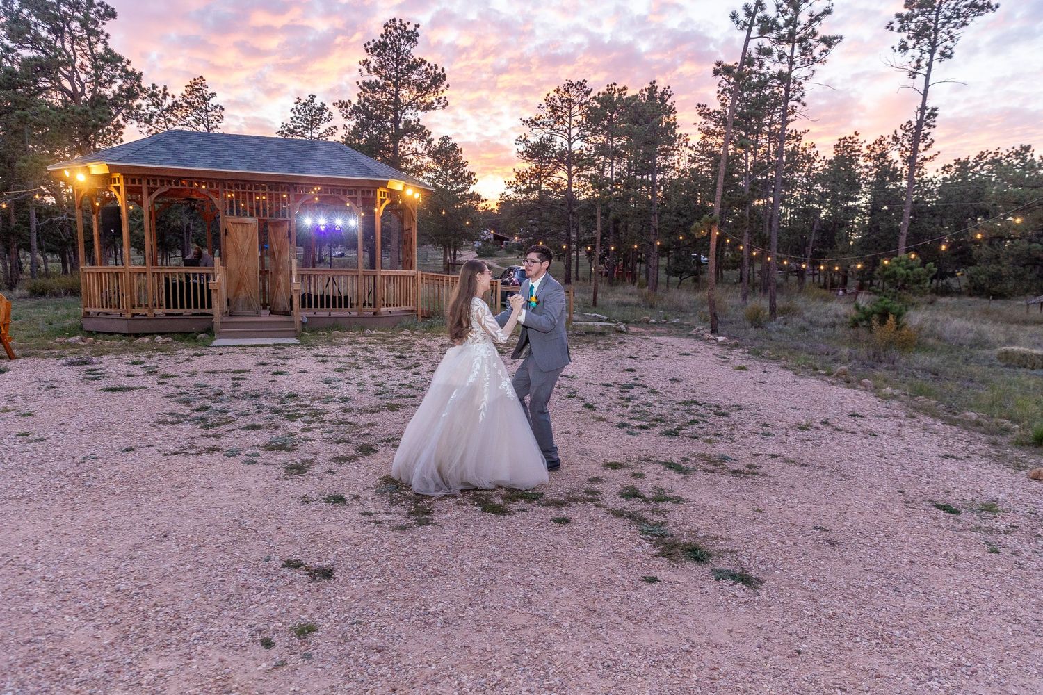 mountain wedding, rustic wedding, Colorado wedding, Sundance Trail Guest Ranch, Red Feather wedding, sunset wedding phot