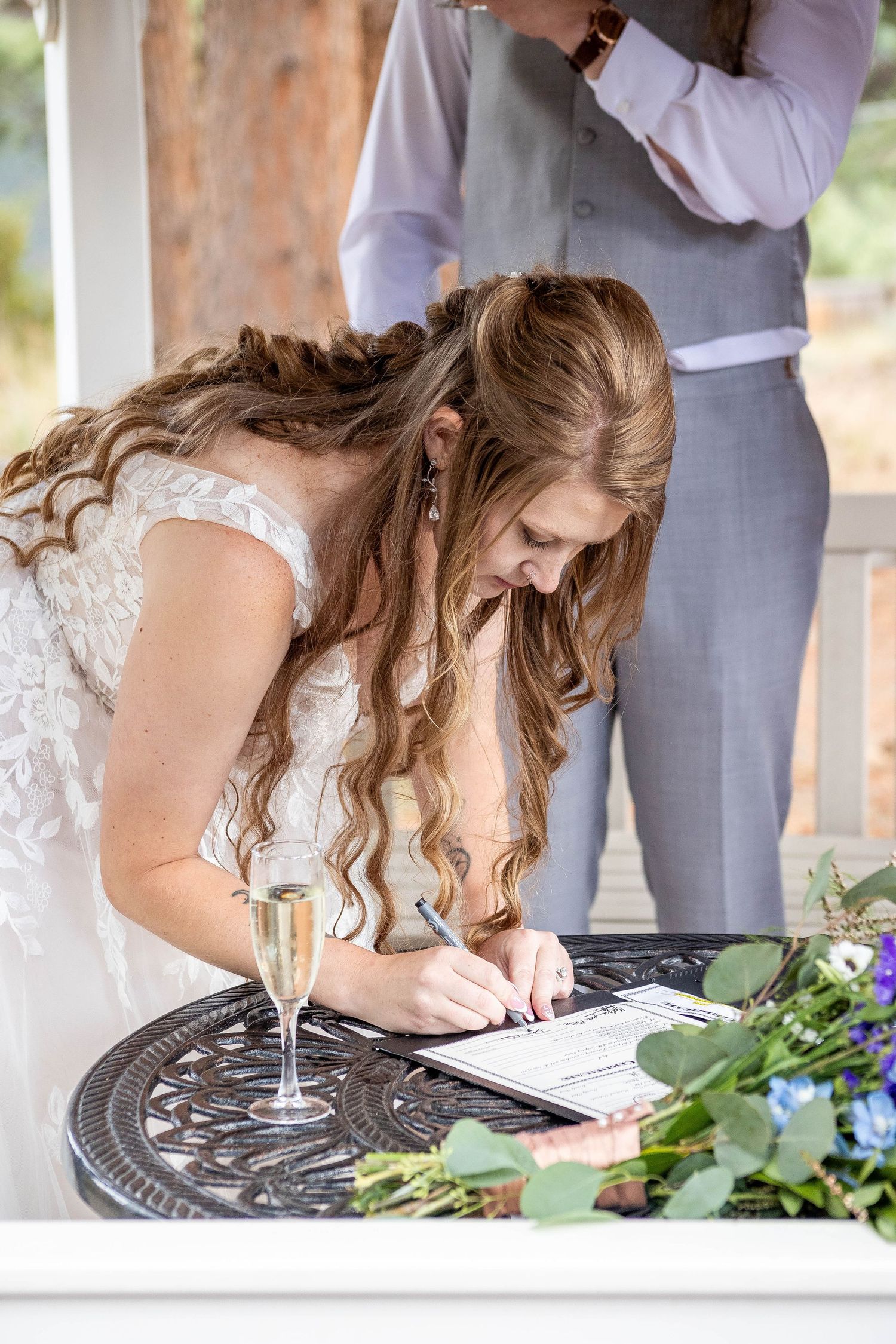 Colorado wedding photographer, Candid wedding photography Colorado, Della Terra Wedding Photographer, Mountain elopement