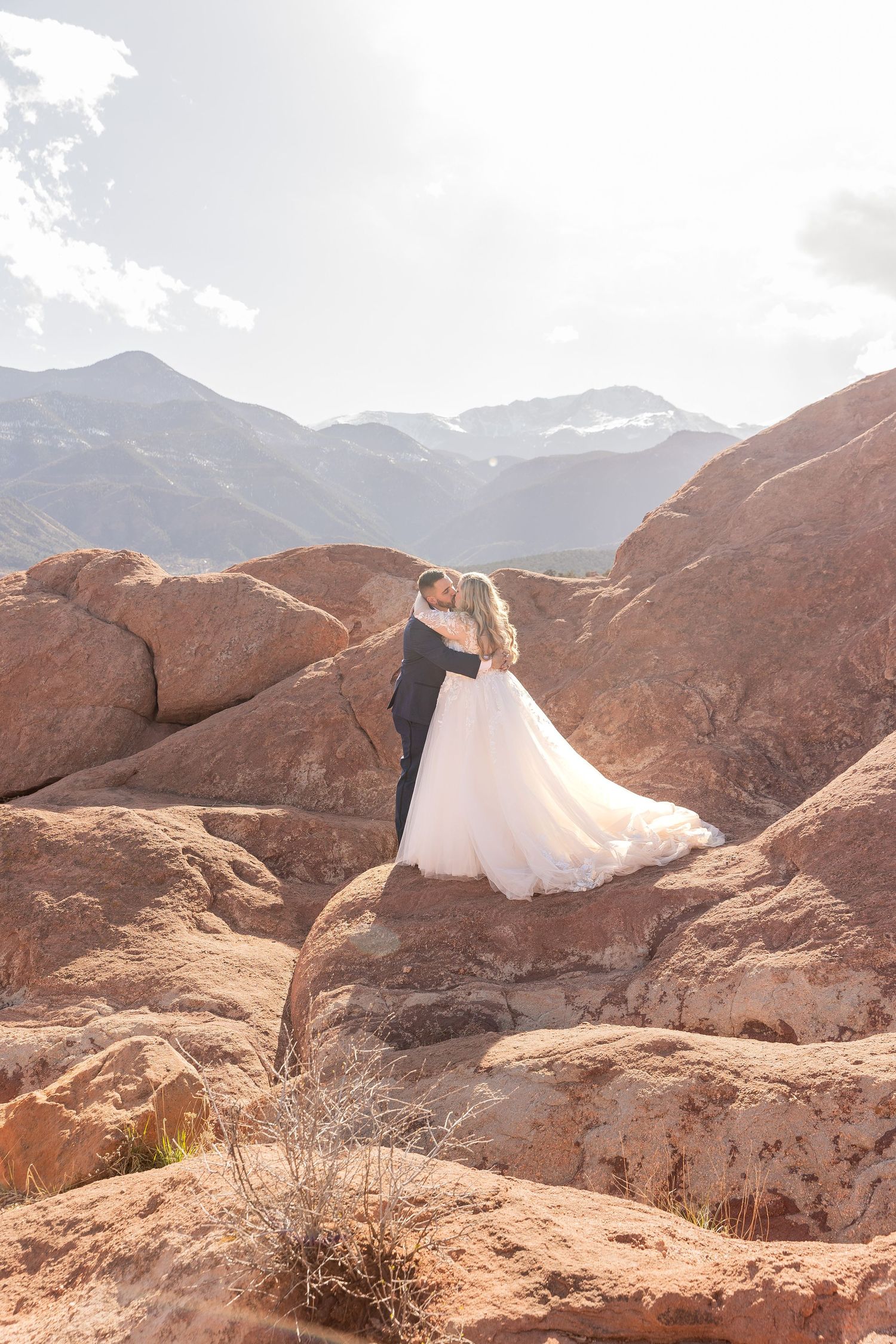 Capturing authentic, heartfelt moments in Colorado’s stunning landscapes. Serving Denver, Boulder, Estes Park, and beyond. Let's tell your