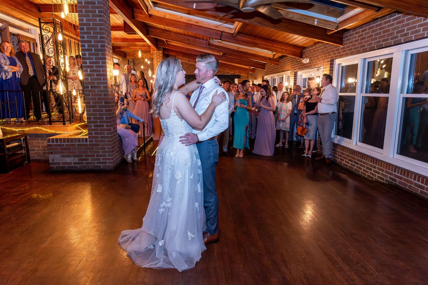 Colorado luxury wedding photographer, true-to-color wedding photography Colorado, high-end wedding photographer
