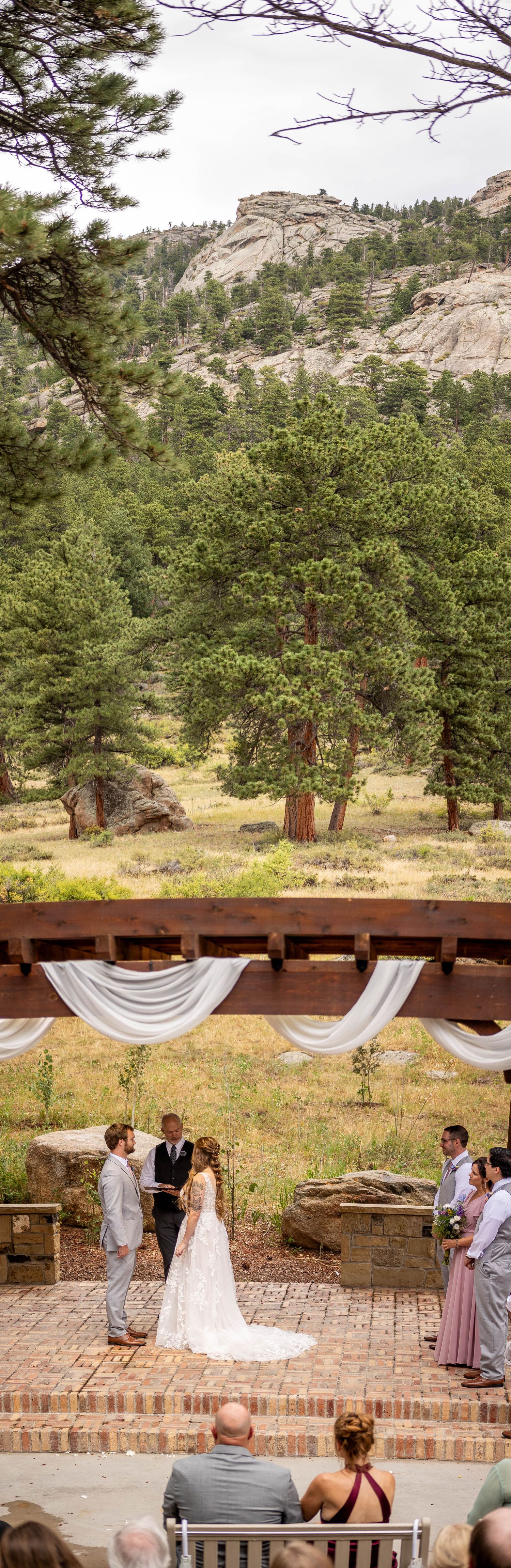 Colorado wedding photographer, Candid wedding photography Colorado, Della Terra Wedding Photographer, Mountain elopement