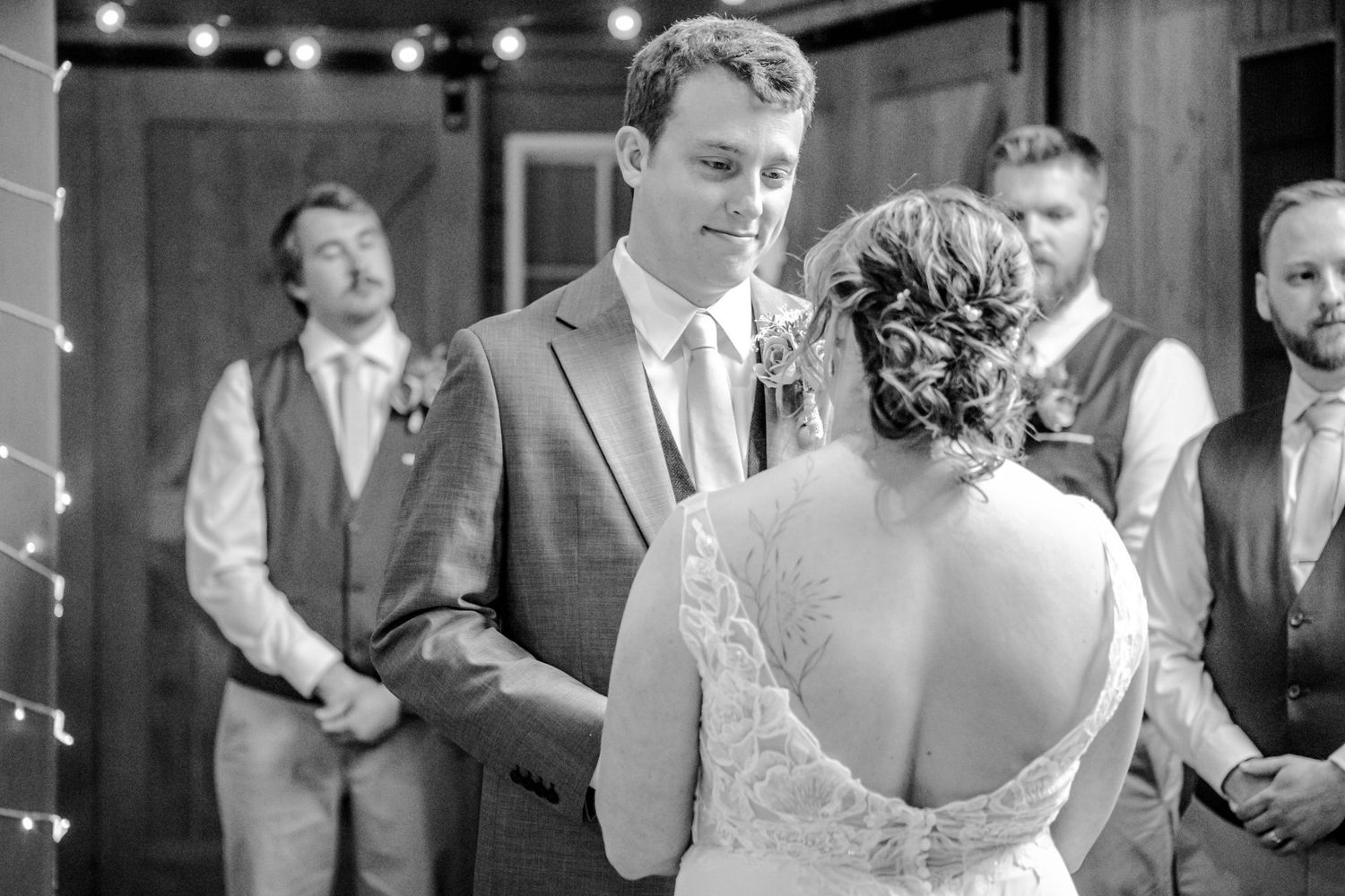 Wedding Photographer, Elopement Specialist, Engagement Photos, Natural Backgrounds, Candid Moments
