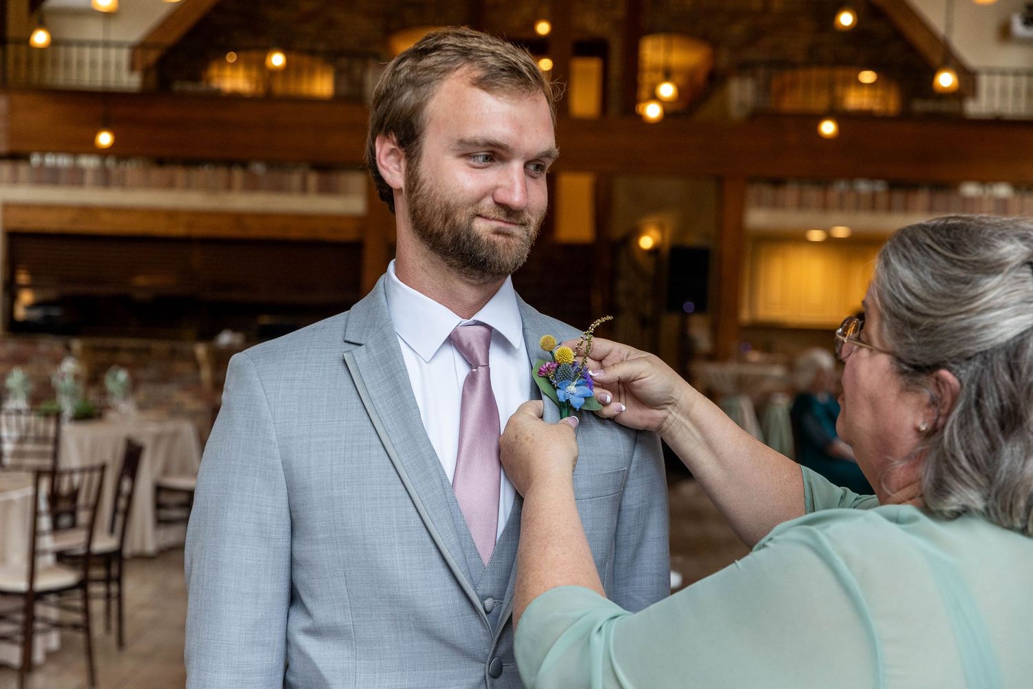 Colorado wedding photographer, Candid wedding photography Colorado, Della Terra Wedding Photographer, Mountain elopement