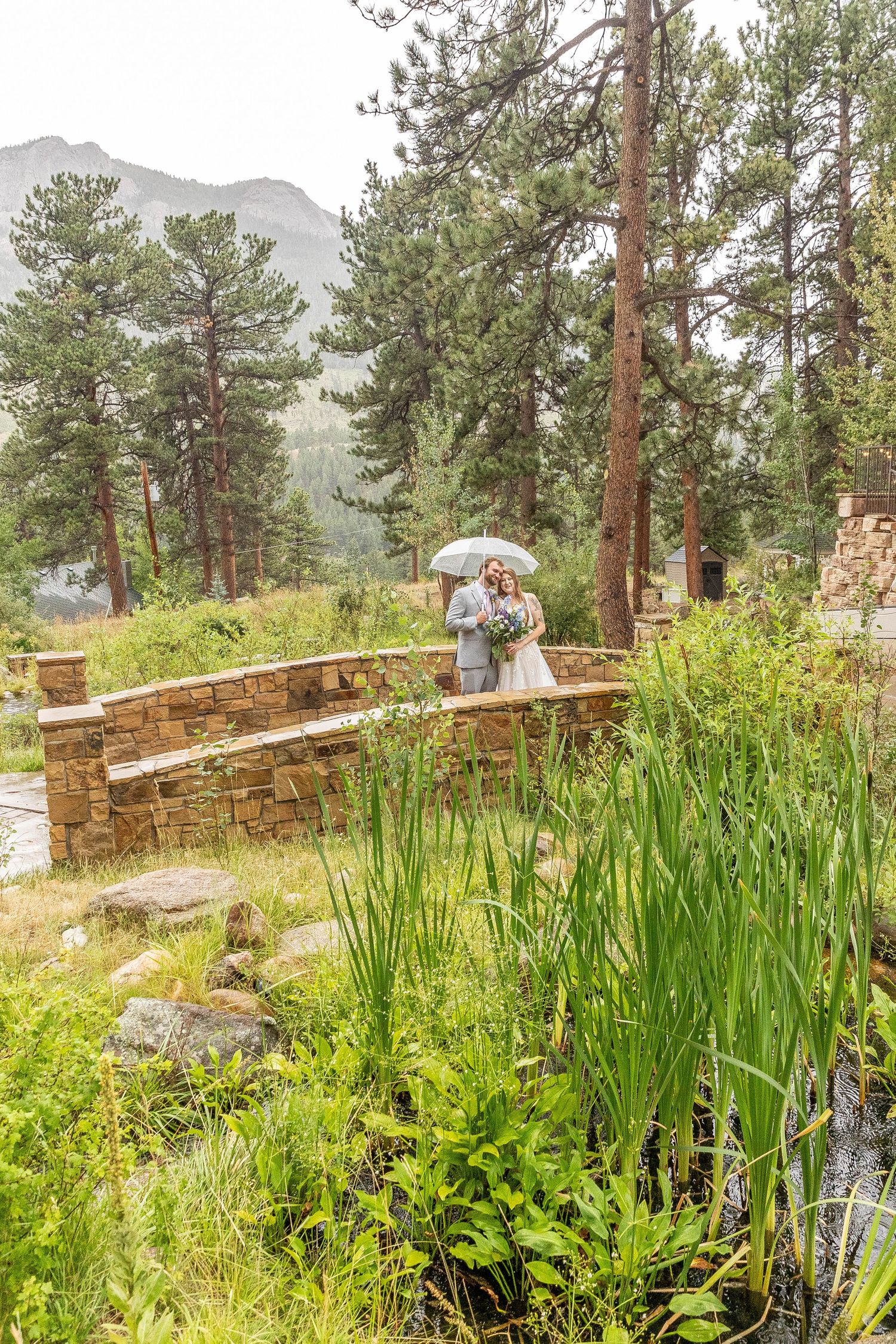Colorado wedding photographer, Candid wedding photography Colorado, Della Terra Wedding Photographer, Mountain elopement