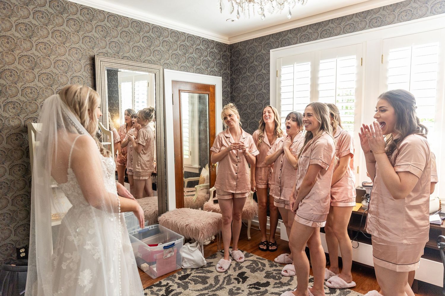 Colorado luxury wedding photographer, true-to-color wedding photography Colorado, high-end wedding photographer