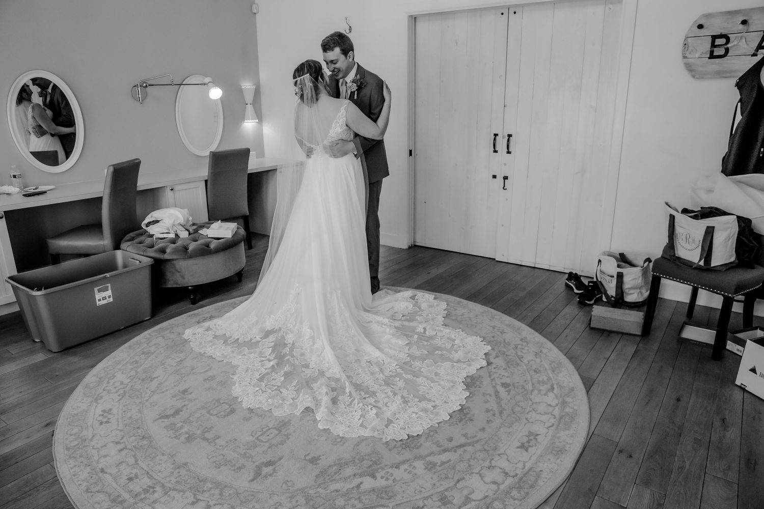 Wedding Photographer, Elopement Specialist, Engagement Photos, Natural Backgrounds, Candid Moments